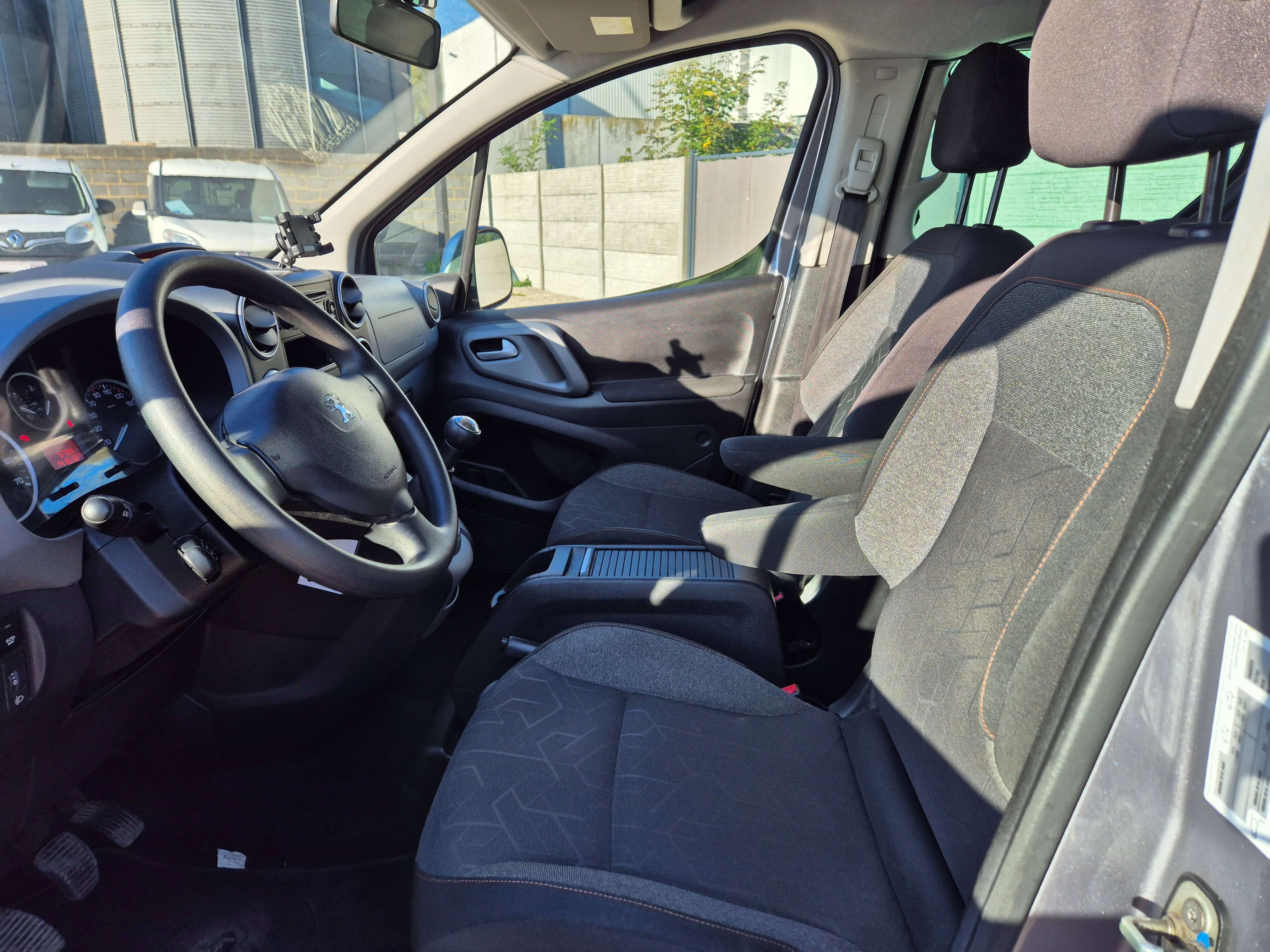 Peugeot Partner Tepee 1.6 BlueHDi Style// FULL CARNET//GARANTIE