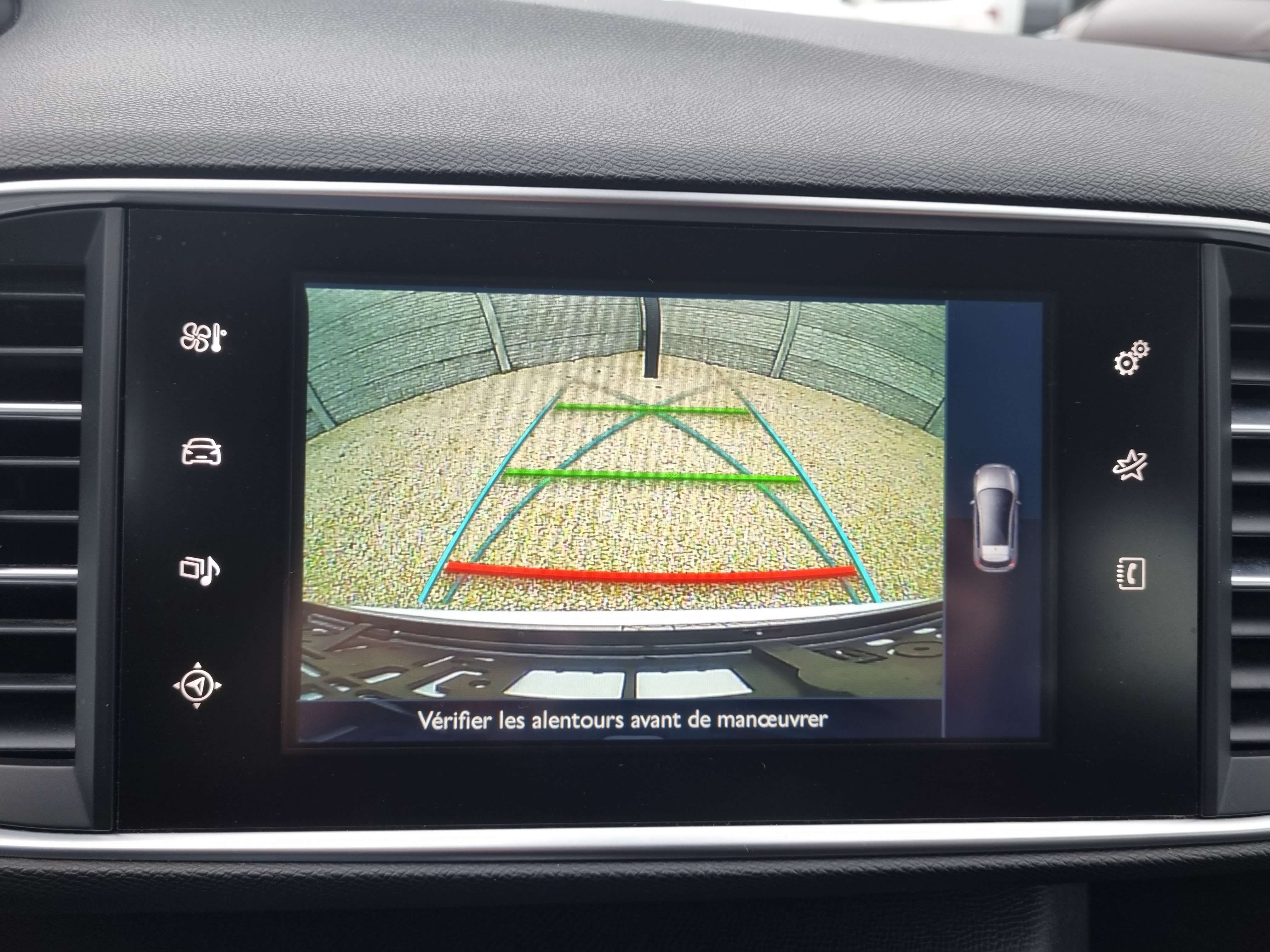 Peugeot 308 1.2 // Allure //CARNET//GPS//CAMERA//GARANTIE 12M