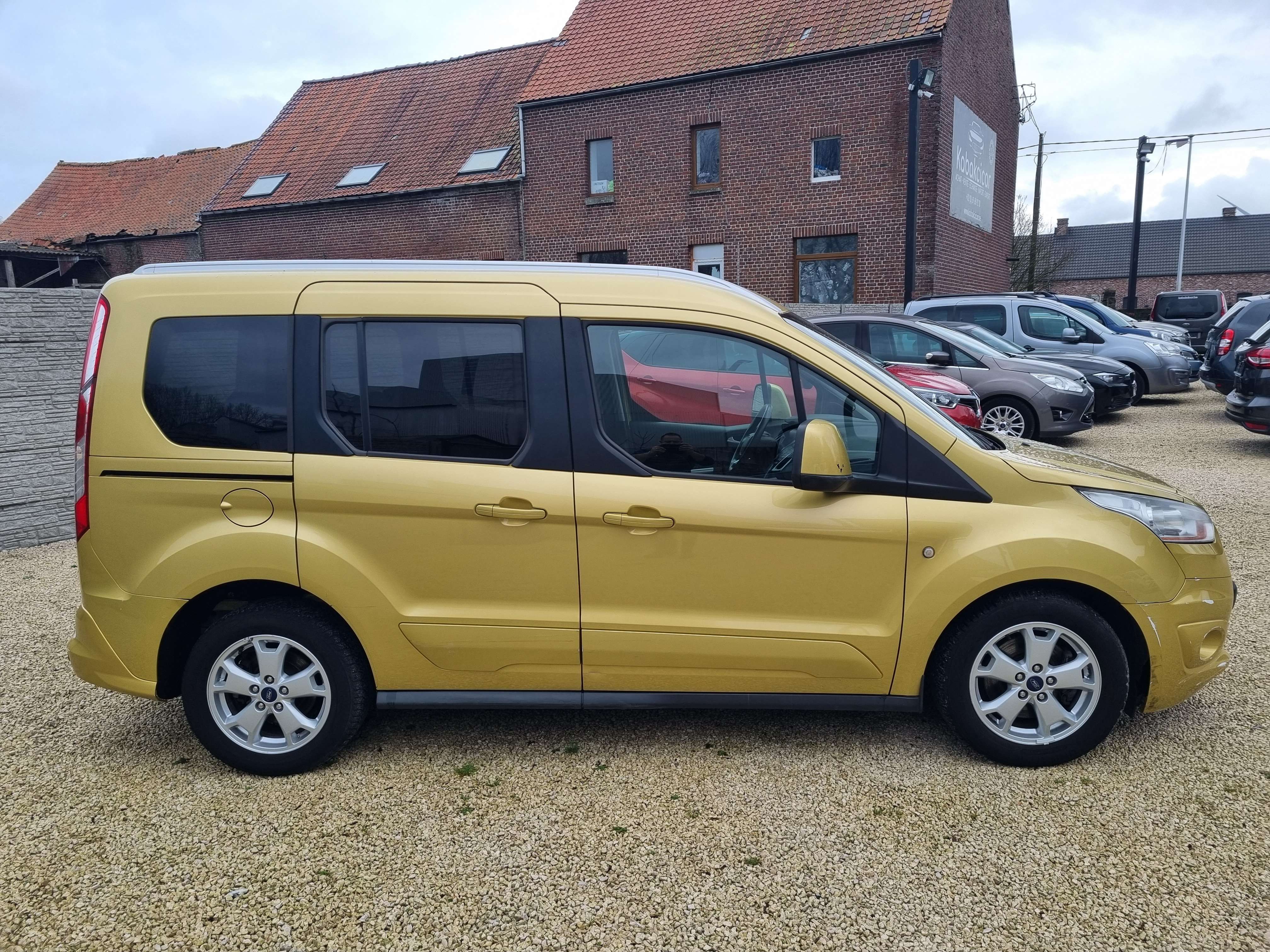 Ford Tourneo Connect titanium//CLIM//USB//TOIT PANO//GARANTIE 12M