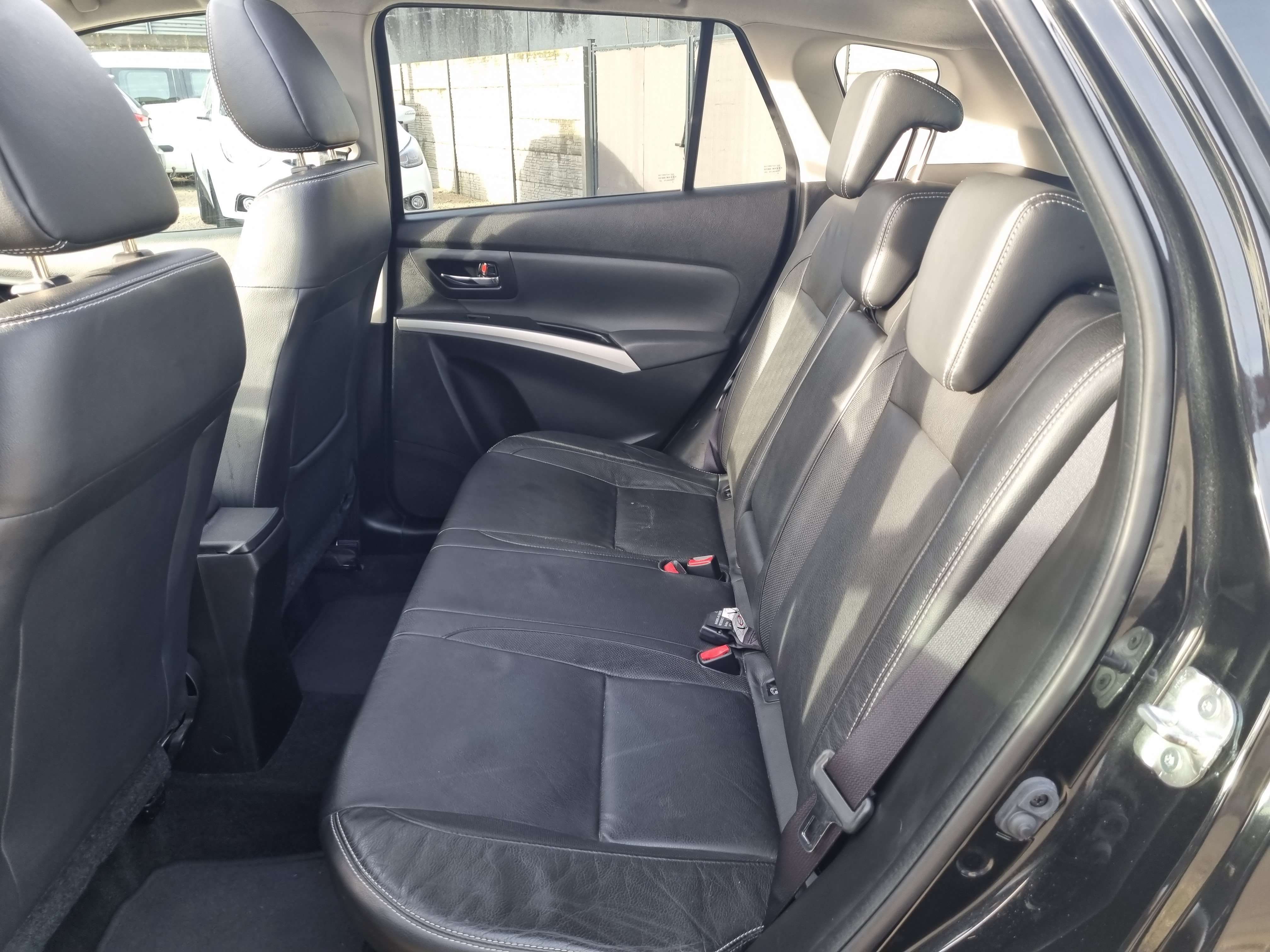 Suzuki SX4 S-Cross 1.6 DDiS 4x4 GLX//GPS/CLIM/CUIR//GARANTIE 12M