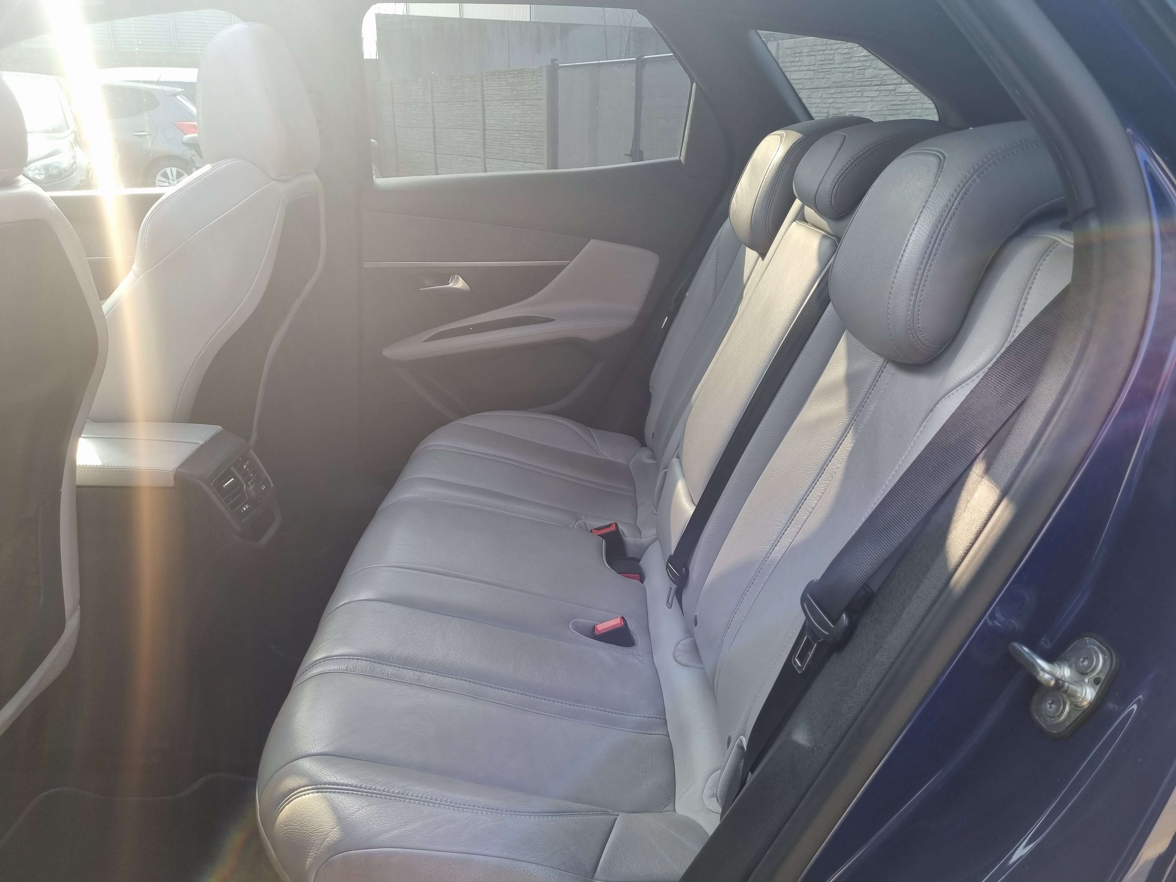 Peugeot 3008 1.2  GT Line//CARNET//GPS//CLIM/GARANTIE 12 M
