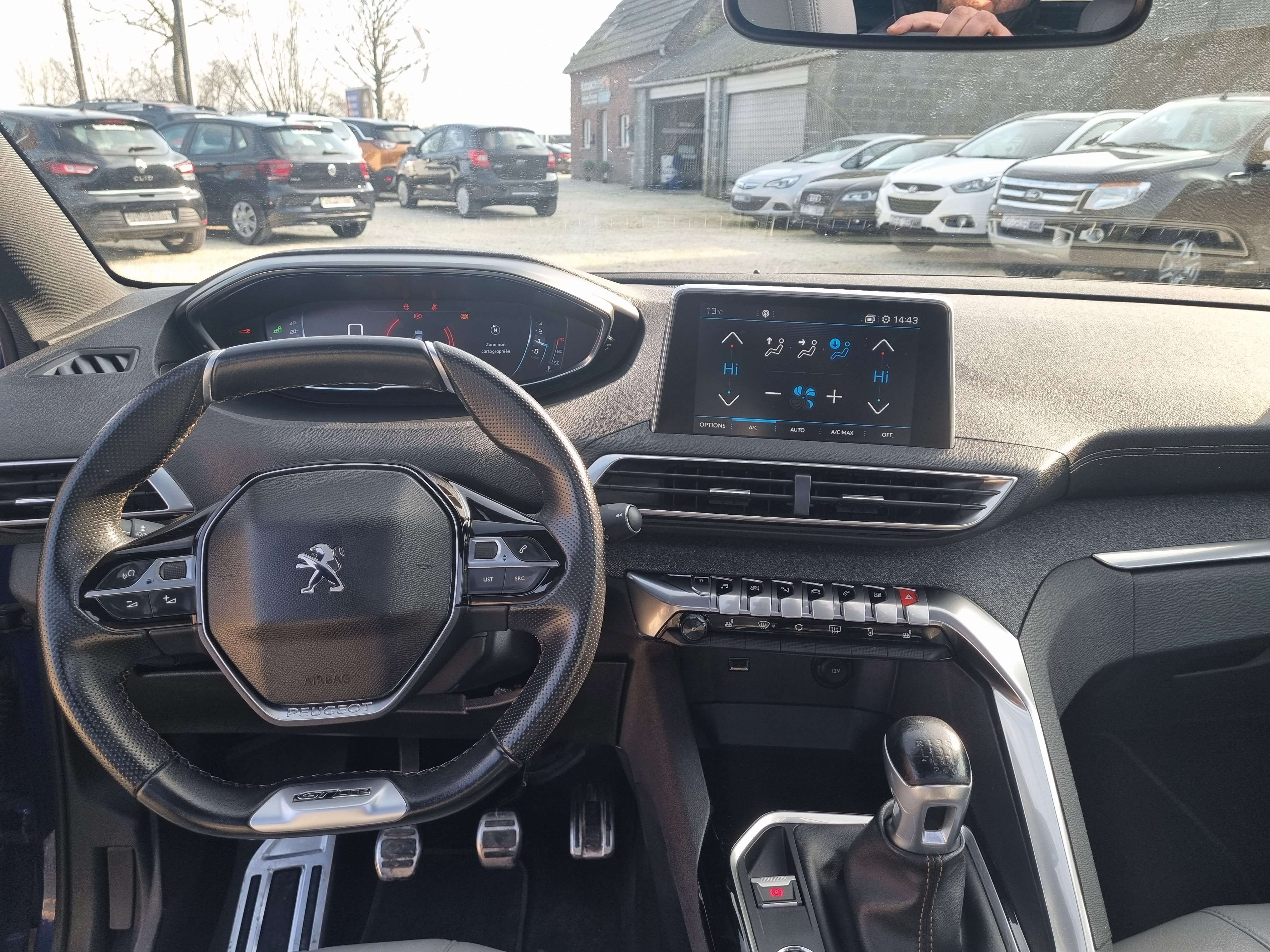Peugeot 3008 1.2  GT Line//CARNET//GPS//CLIM/GARANTIE 12 M
