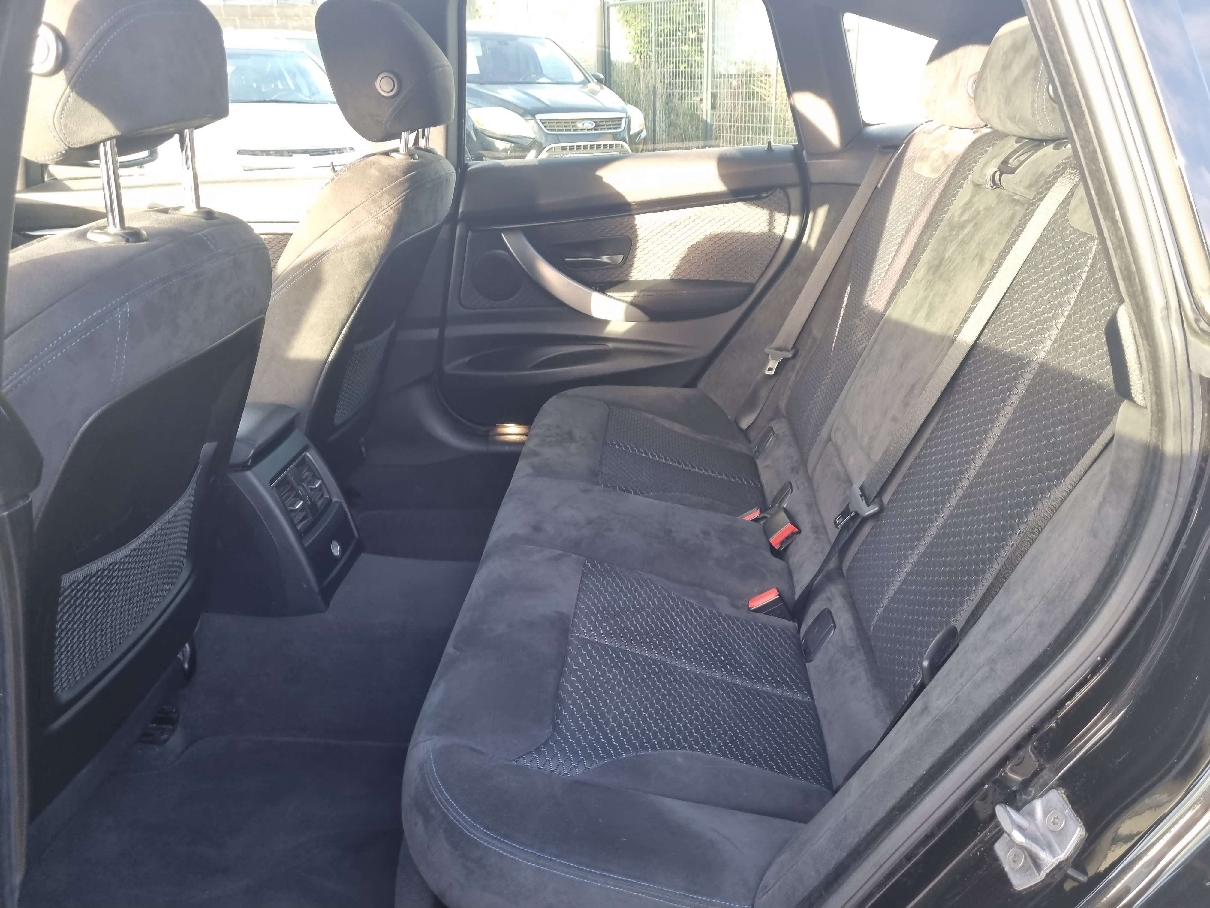 BMW 318 d GT// PACK M//CARNET//CLIM/USB//CRUISE/GARANTIE