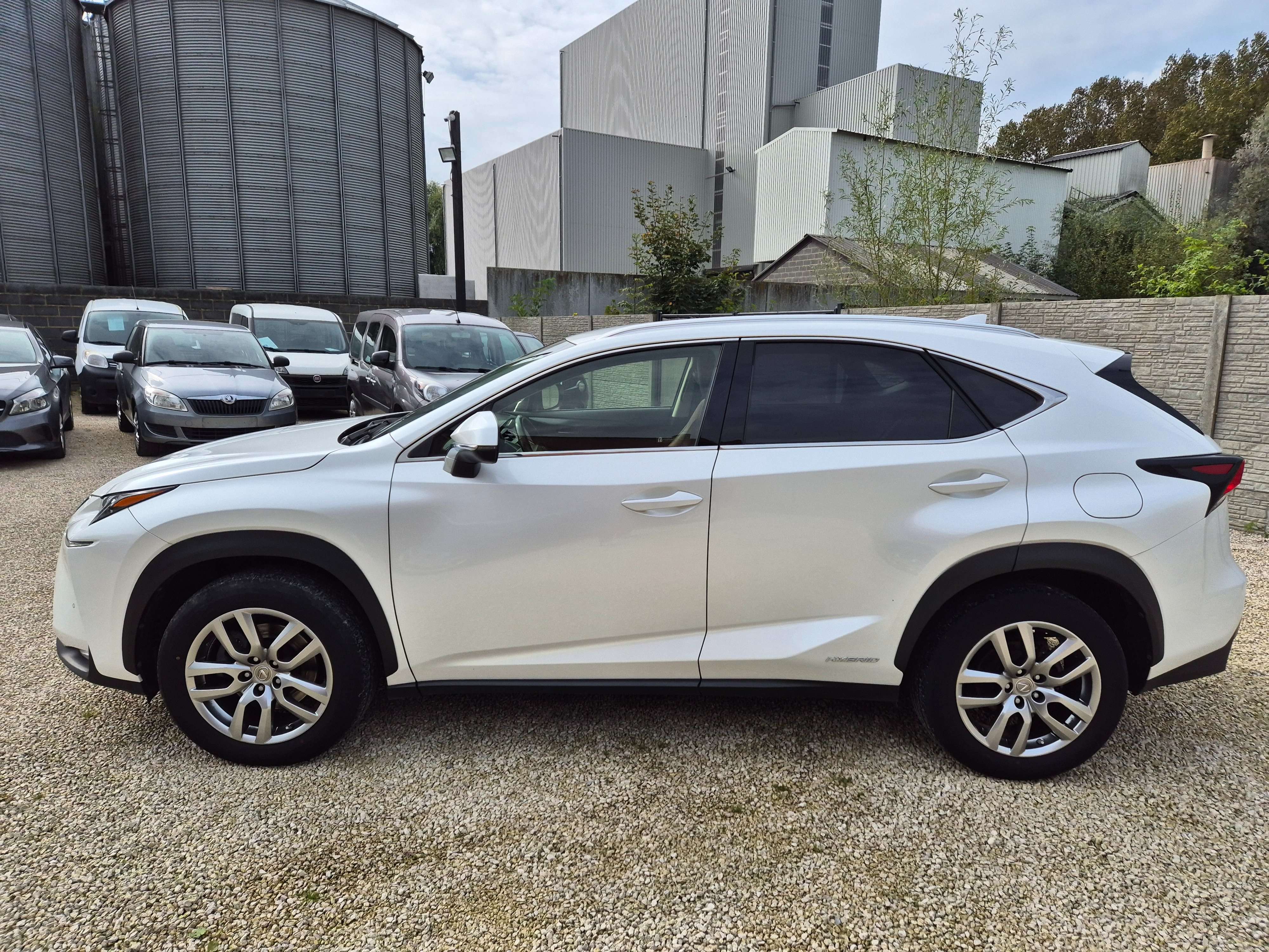 Lexus NX 300h 2.5i FWD Executive // HYBRID//CARNET/GARANTIE 12M
