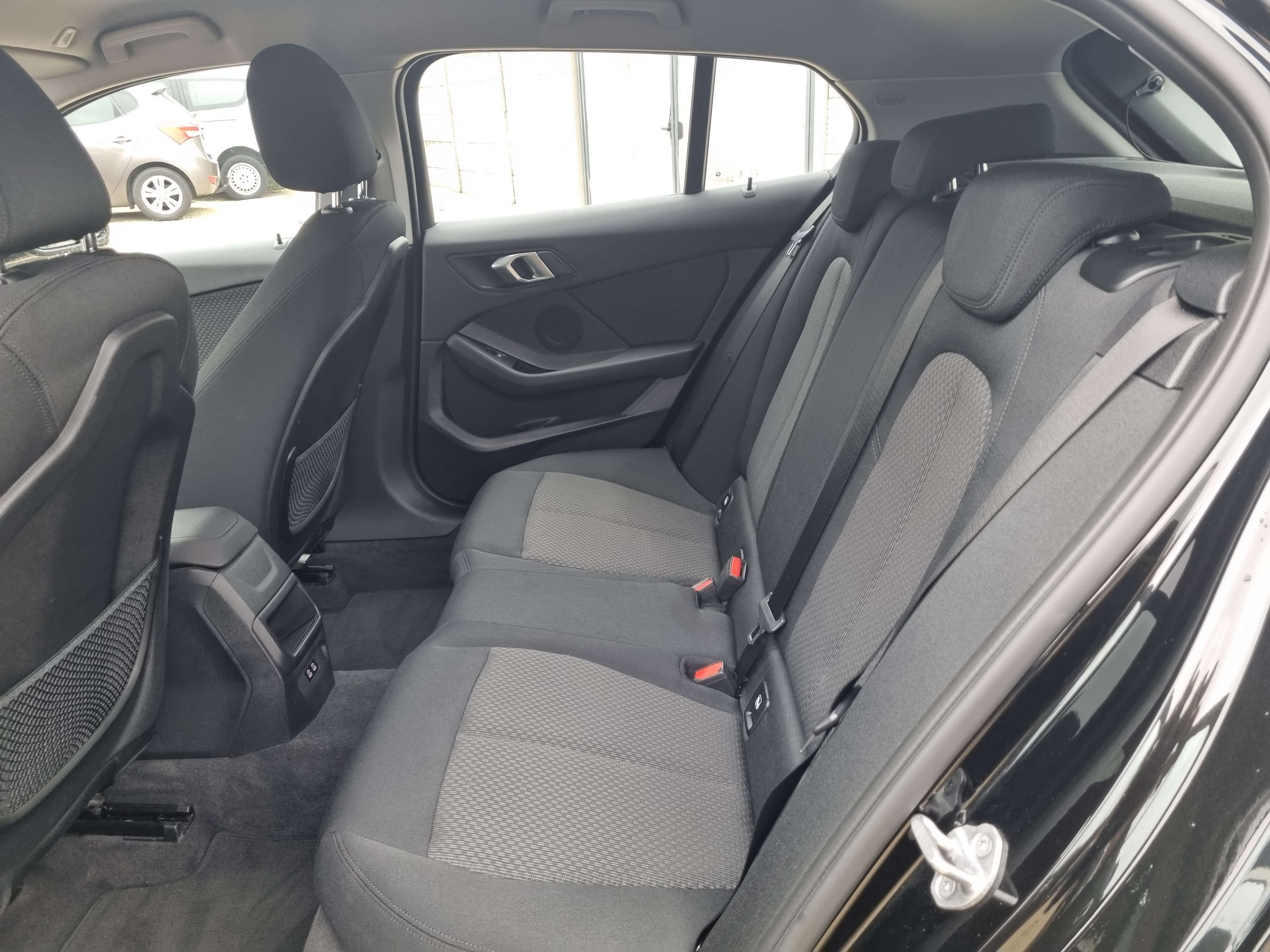 BMW 116 d//51.000 KM// CARNET//GPS/CAMERA/USB/GARANTIE 12M