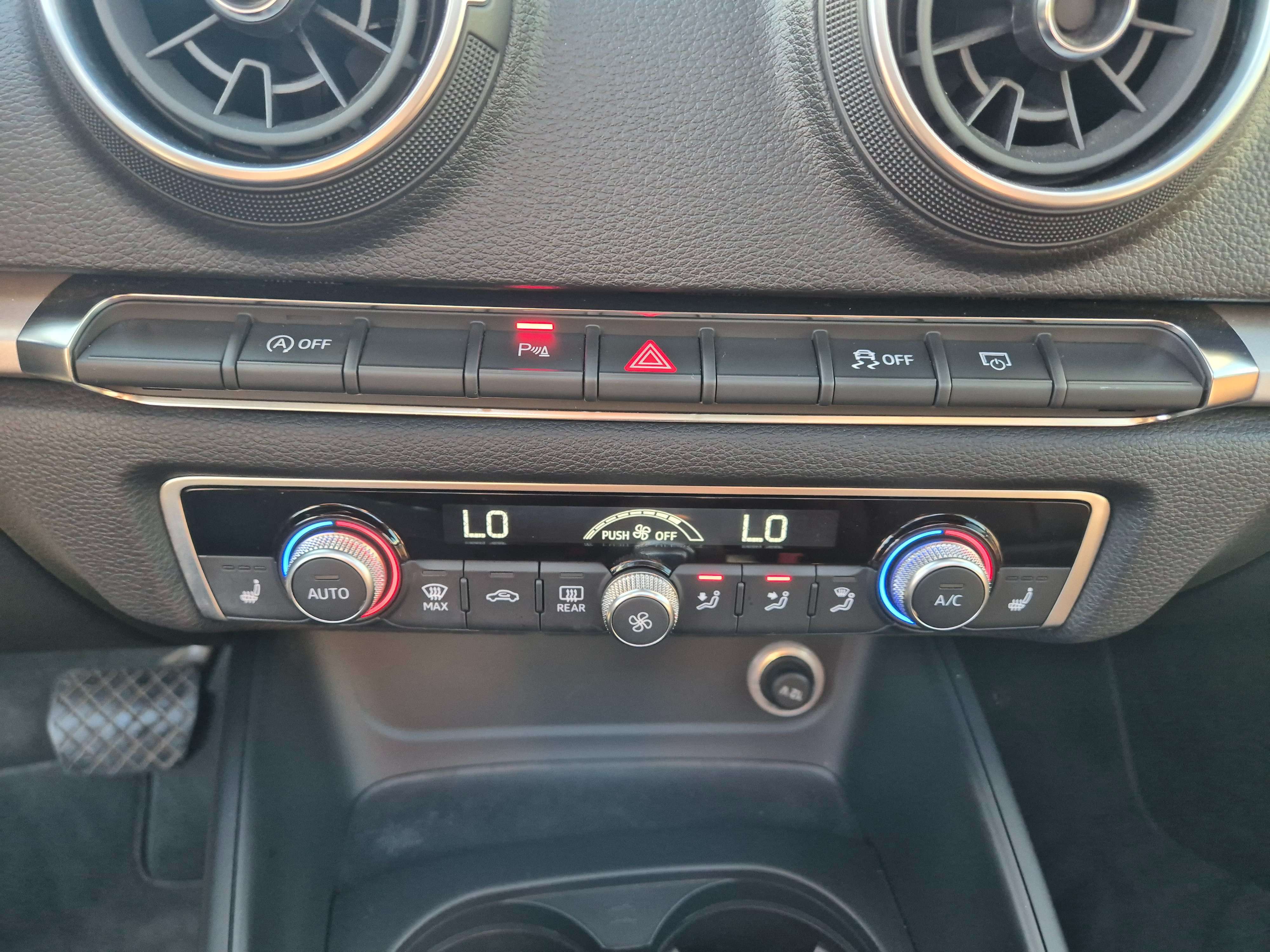 Audi A3 Sportback 1.6 TDi //CARNET//XENON//GARANTIE 12M