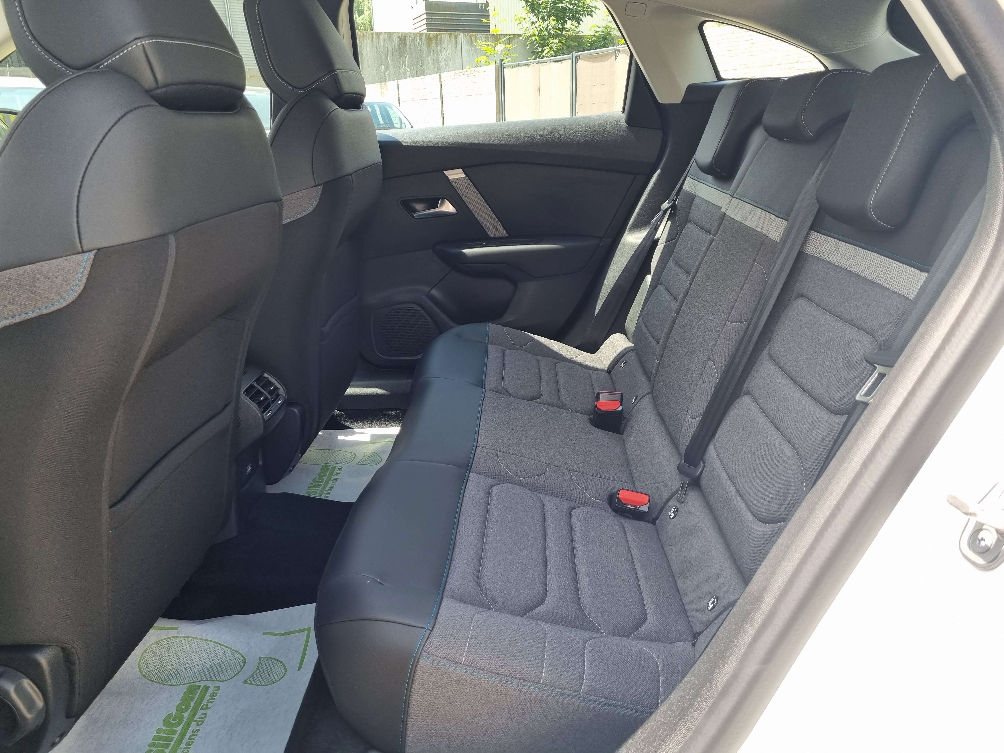Citroen C4 1.2 VEHICULE NEUF/CARPLAY/GARANTIES 24 MOIS
