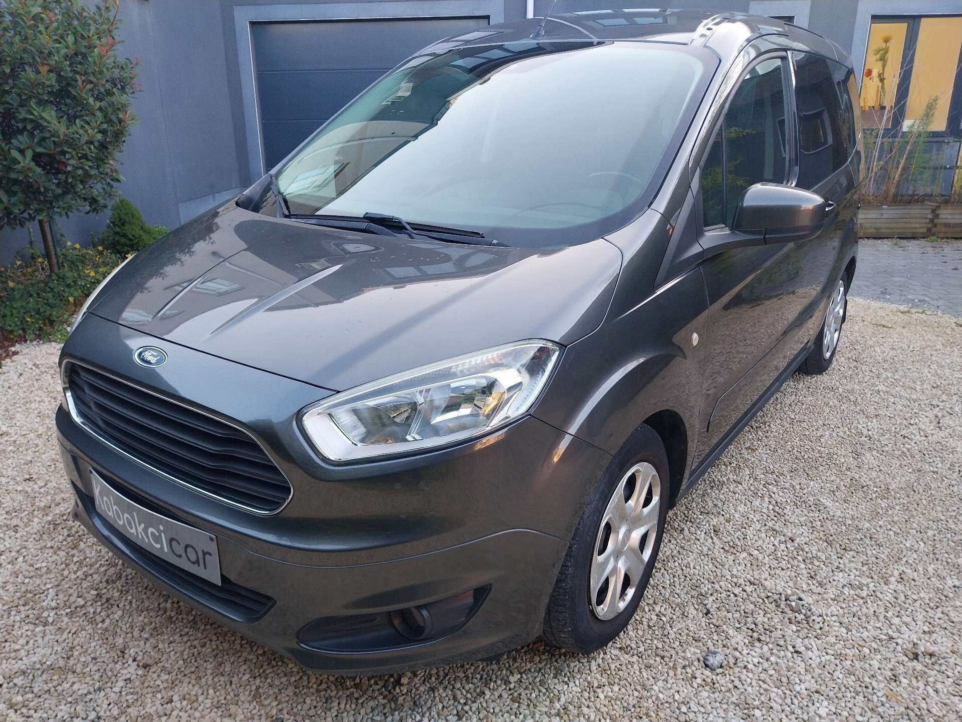 Ford Tourneo Courier 1.0 EcoBoost 100 - Ludospace Ideal Famille économique - Garantie 12 Mois avec Entretien Effectué - Zone LEZ Ok