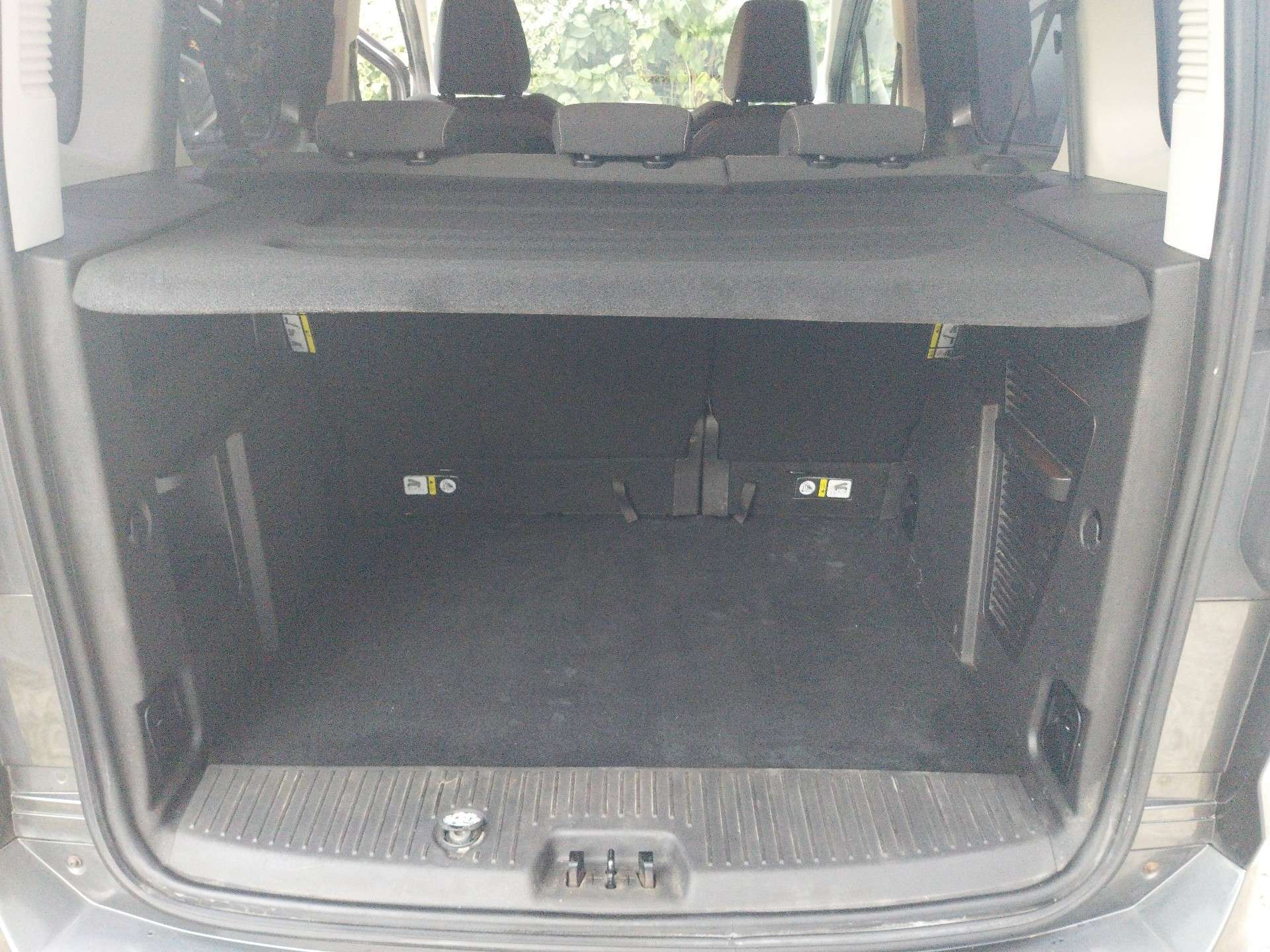 Ford Tourneo Courier 1.0 EcoBoost 100 - Ludospace Ideal Famille économique - Garantie 12 Mois avec Entretien Effectué - Zone LEZ Ok