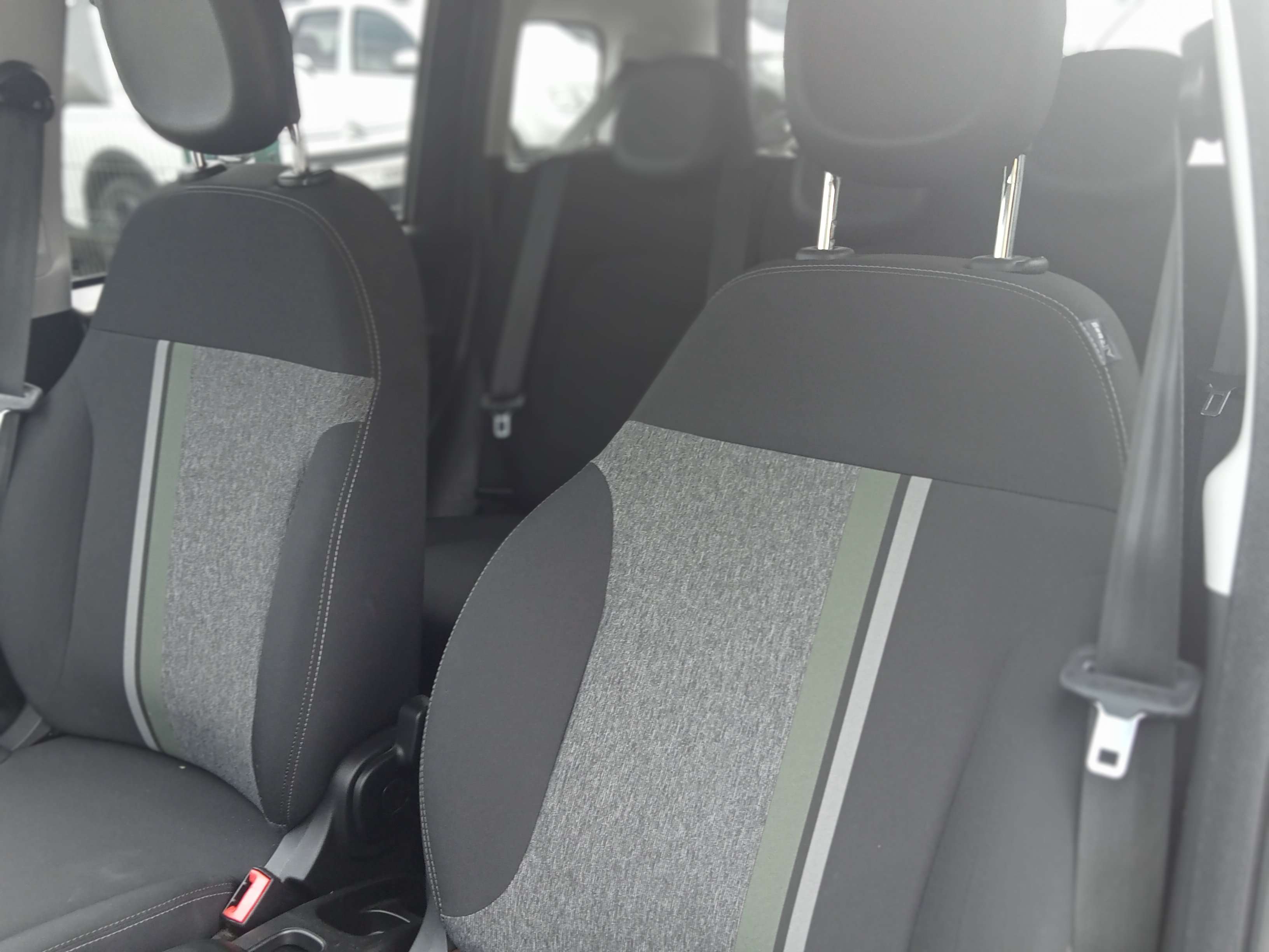 Fiat Panda 1.2 CROSS / A.C / RADIO /CAPTEURS AR/GARANTIE 1AN