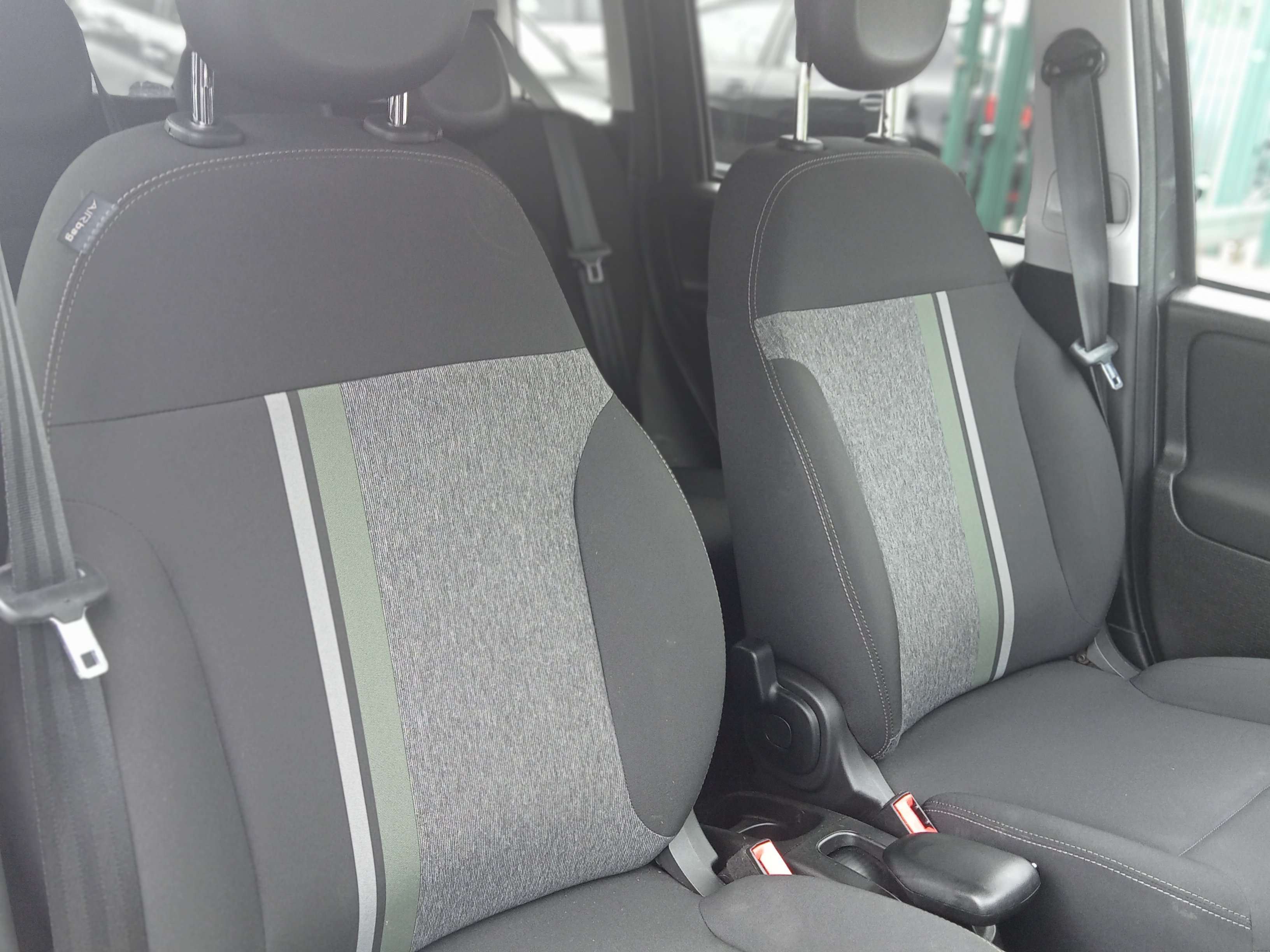 Fiat Panda 1.2 CROSS / A.C / RADIO /CAPTEURS AR/GARANTIE 1AN