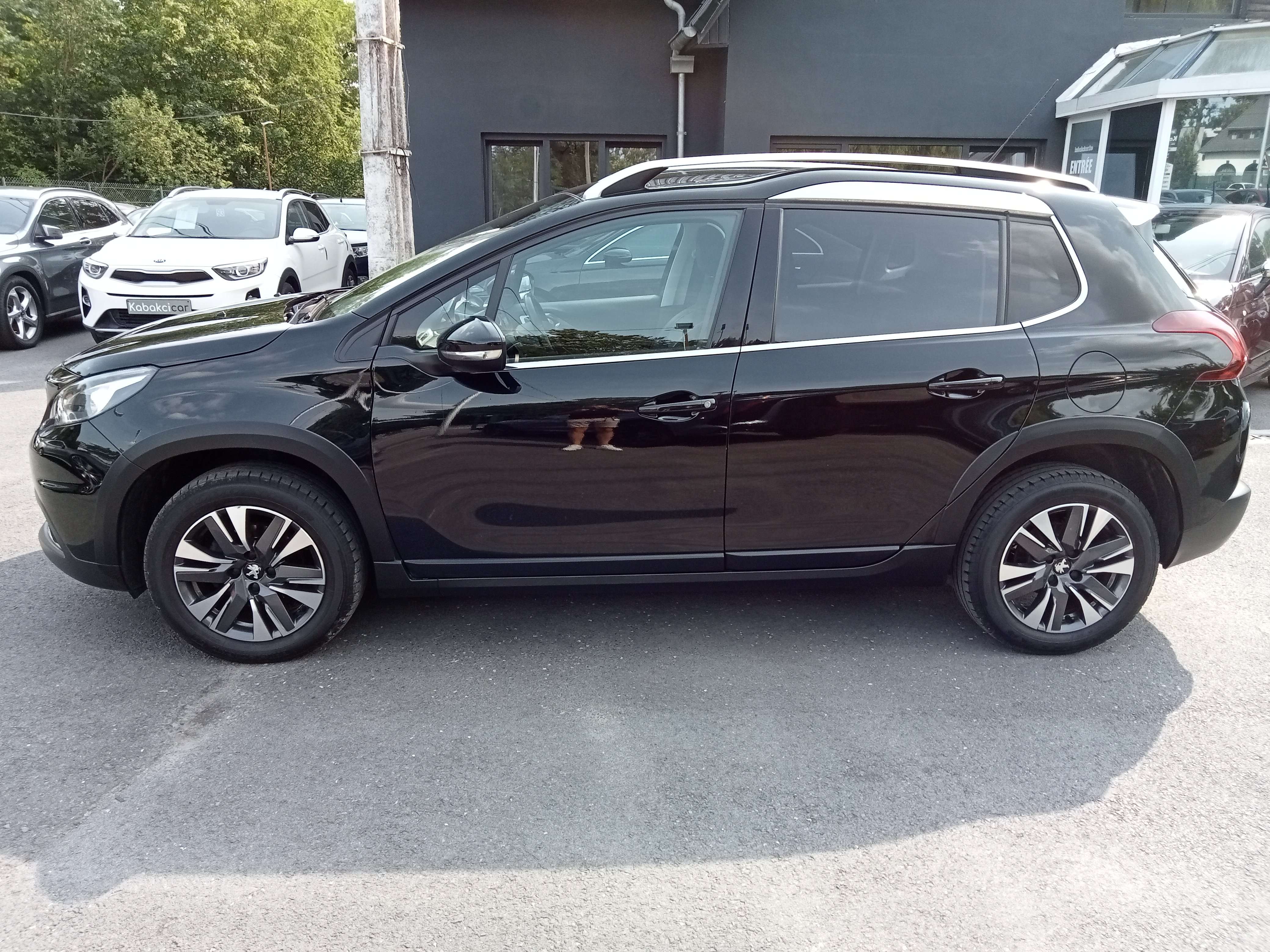 Peugeot 2008 1.6 BlueHDi 100ch/TOIT PANO/GPS/CAPTAR/GARANTIE1AN