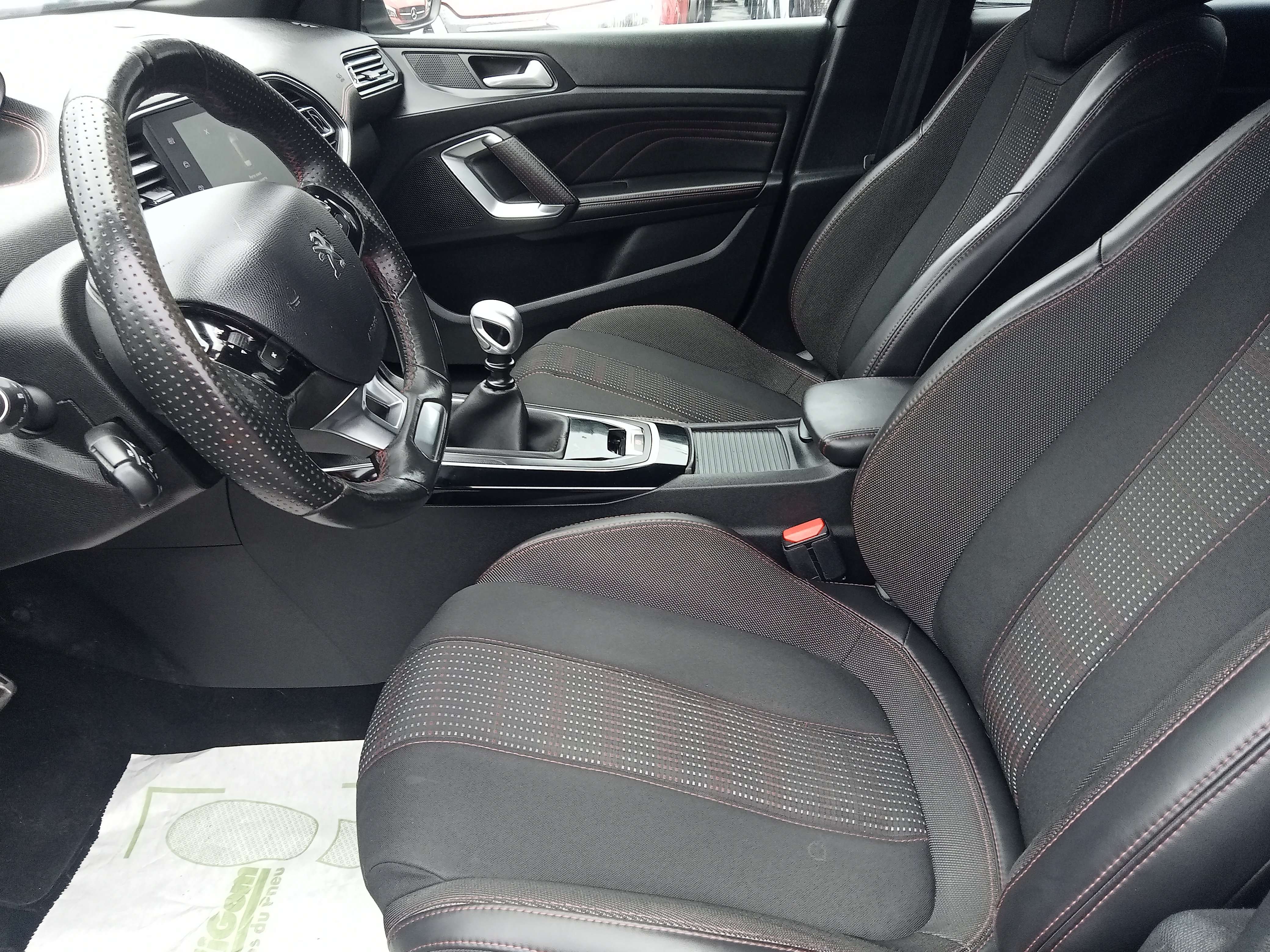 Peugeot 308 1.2 E 131cv GT Line Sport/GPS/ GARANTIE