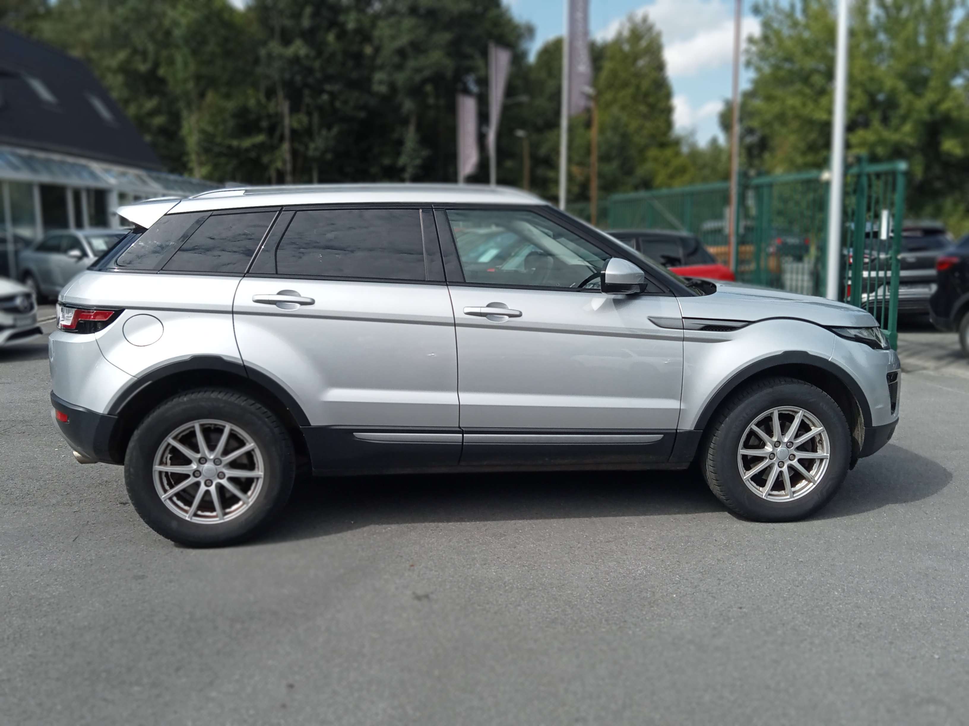 Land Rover Range Rover Evoque 2.0D 2WD /GPS/TEL/A C/CAPT/CAM REC/GARANTIE 1AN