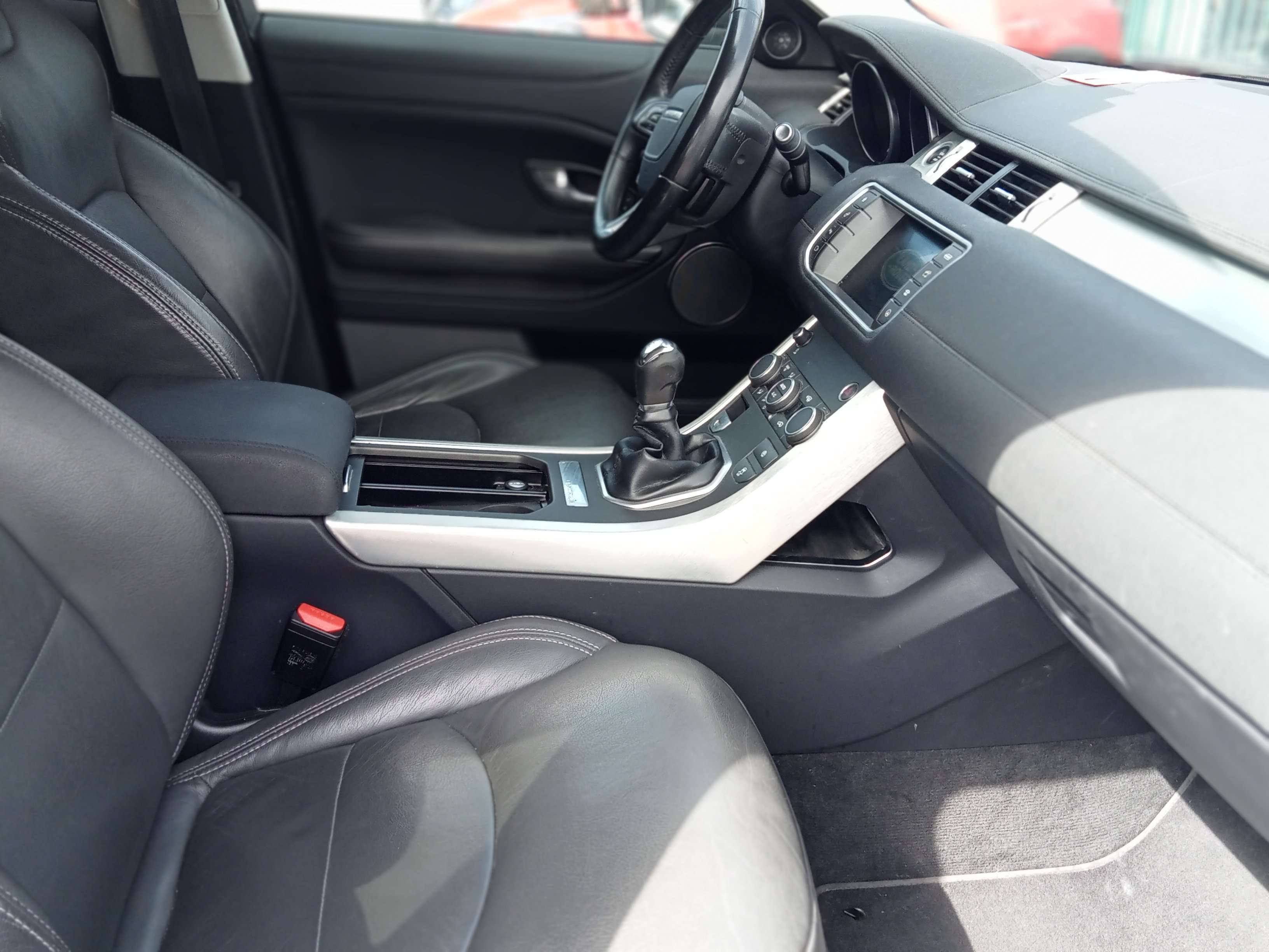 Land Rover Range Rover Evoque 2.0D 2WD /GPS/TEL/A C/CAPT/CAM REC/GARANTIE 1AN