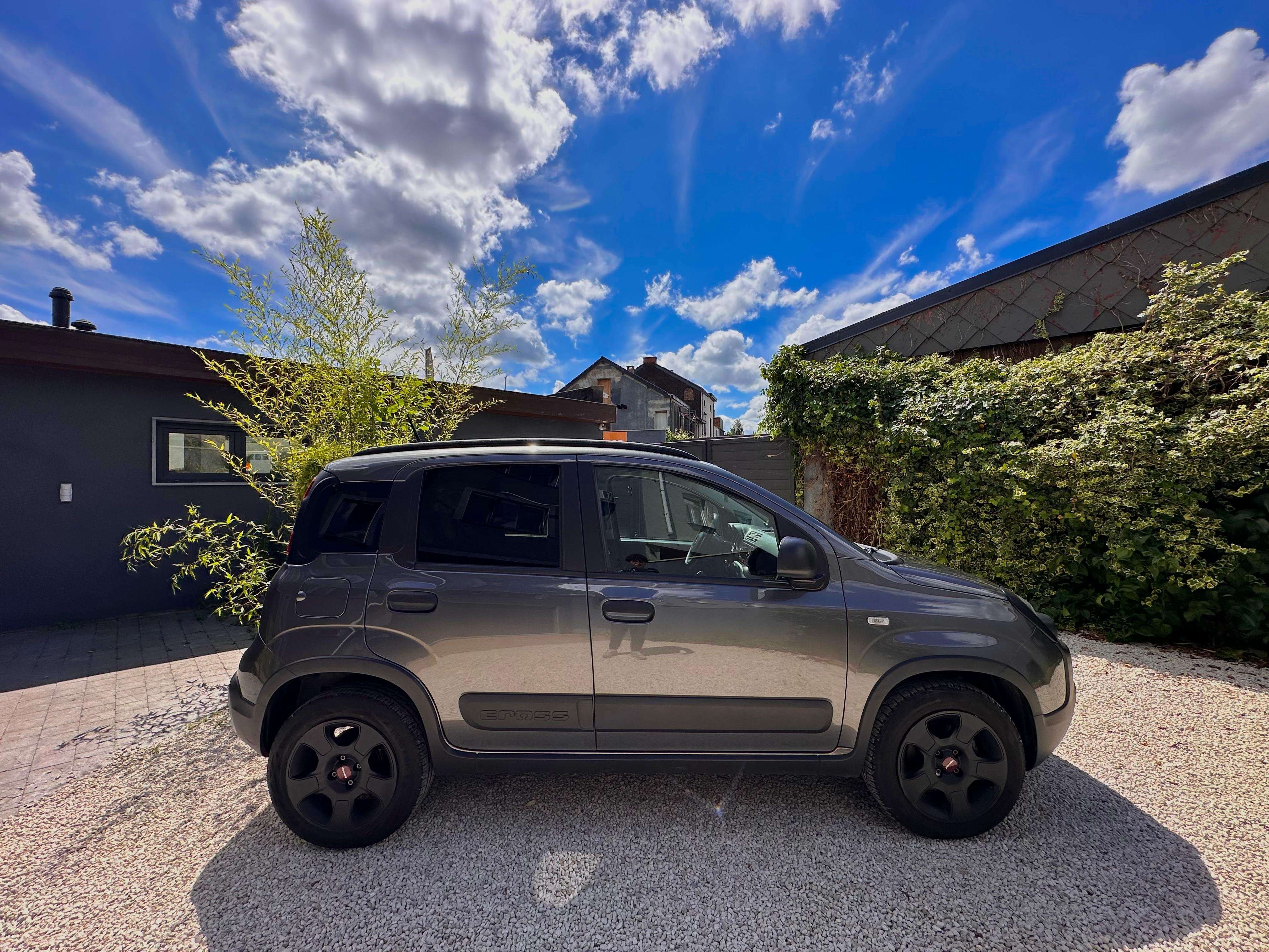 Fiat Panda 1.2i City Cross - Citadine Economique Faible KM - Garantie 12 Mois avec Entretien Effectué - Dispo Rapide - Zone LEZ Ok