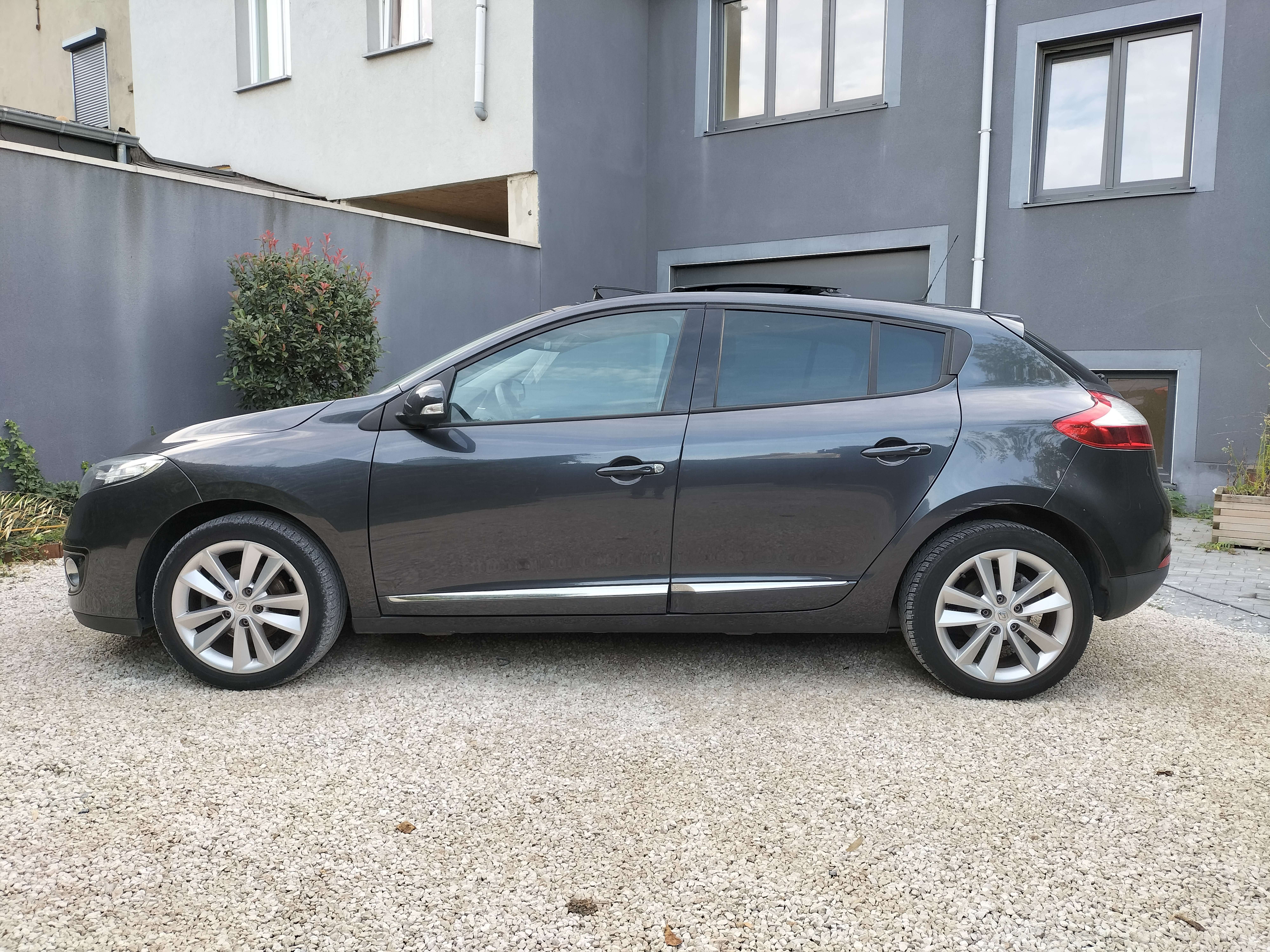Renault Megane 1.5 dCi Privilege EDC - FAIBLE KM - GARANTIE 12M