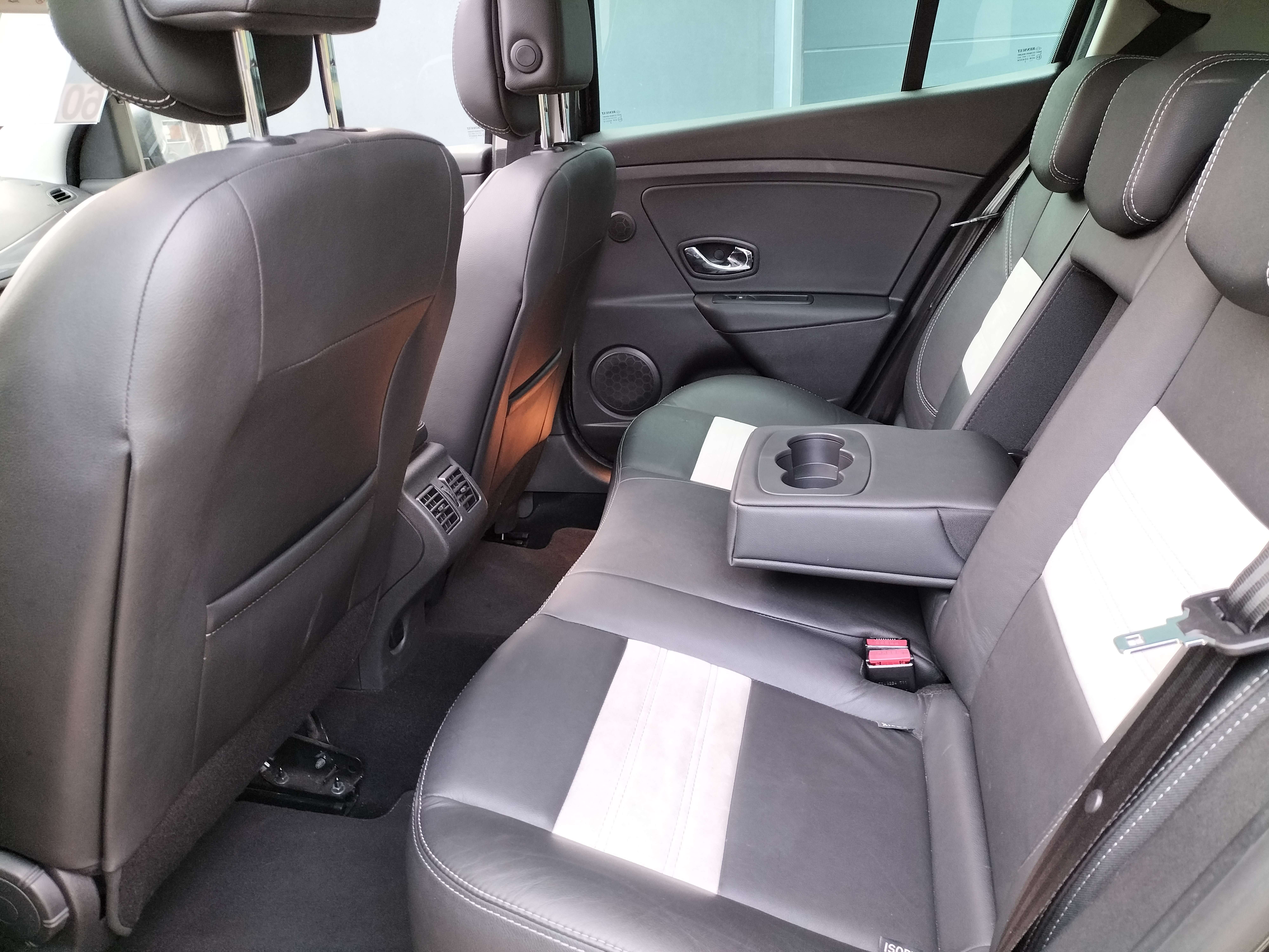 Renault Megane 1.5 dCi Privilege EDC - FAIBLE KM - GARANTIE 12M