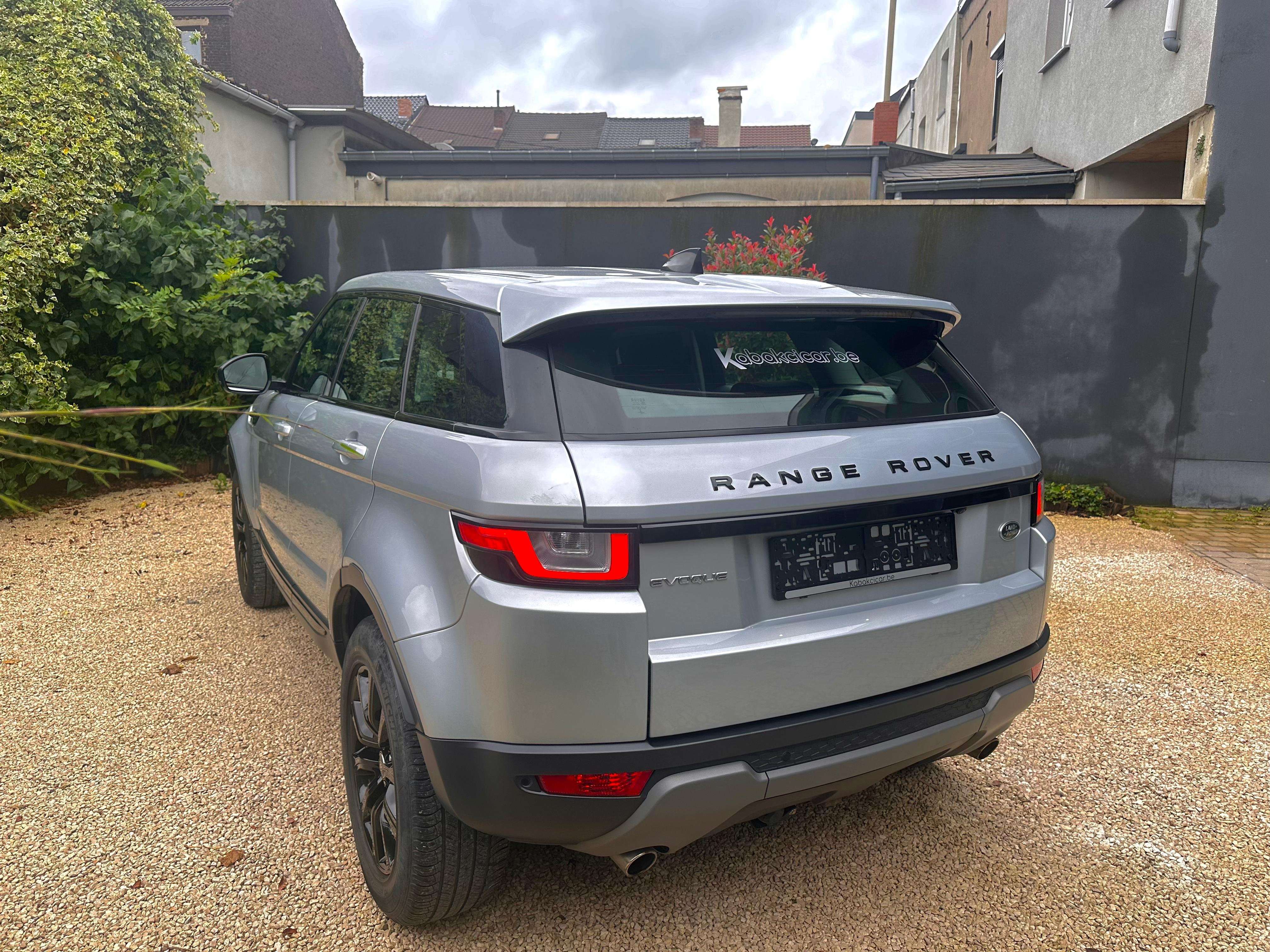 Land Rover Range Rover Evoque D150 - SUV Premium Accessible - Garantie 12 Mois avec Entretien Effectué - Disponible Rapidement Zone LEZ Ok