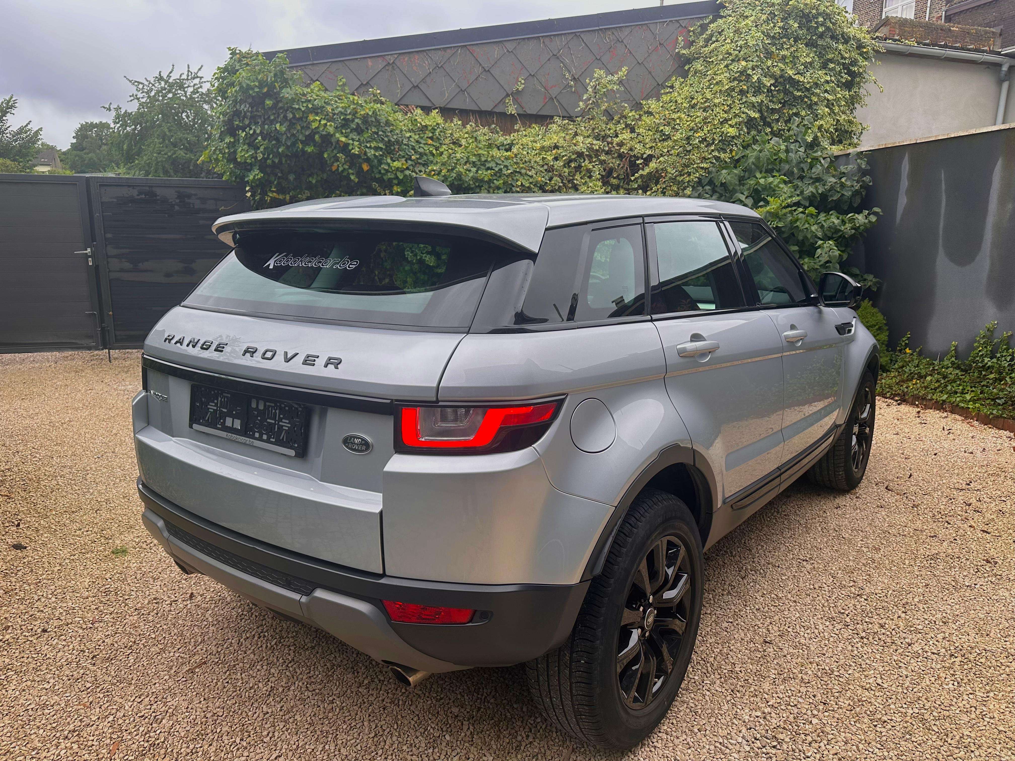 Land Rover Range Rover Evoque D150 - SUV Premium Accessible - Garantie 12 Mois avec Entretien Effectué - Disponible Rapidement Zone LEZ Ok
