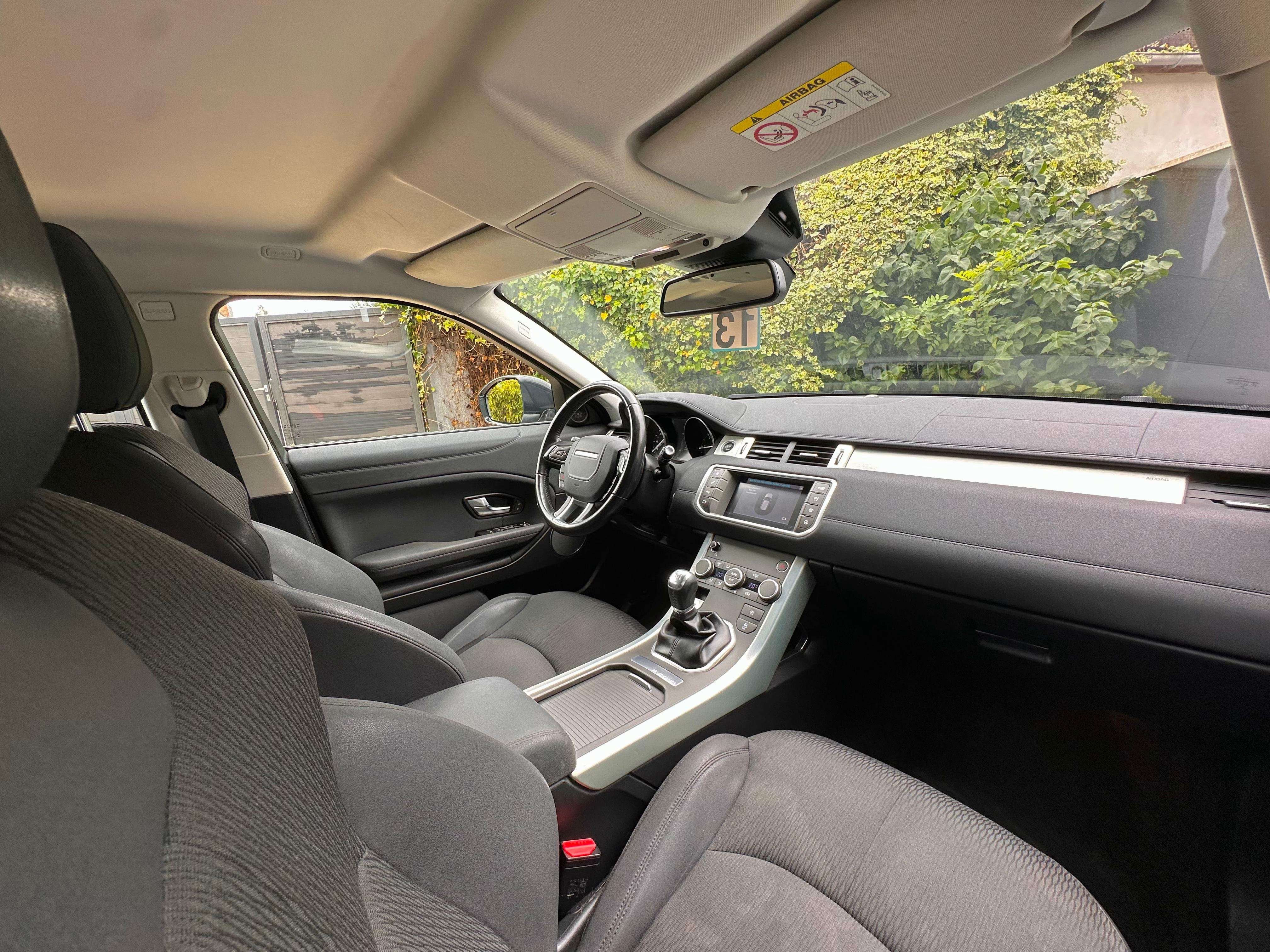 Land Rover Range Rover Evoque D150 - SUV Premium Accessible - Garantie 12 Mois avec Entretien Effectué - Disponible Rapidement Zone LEZ Ok