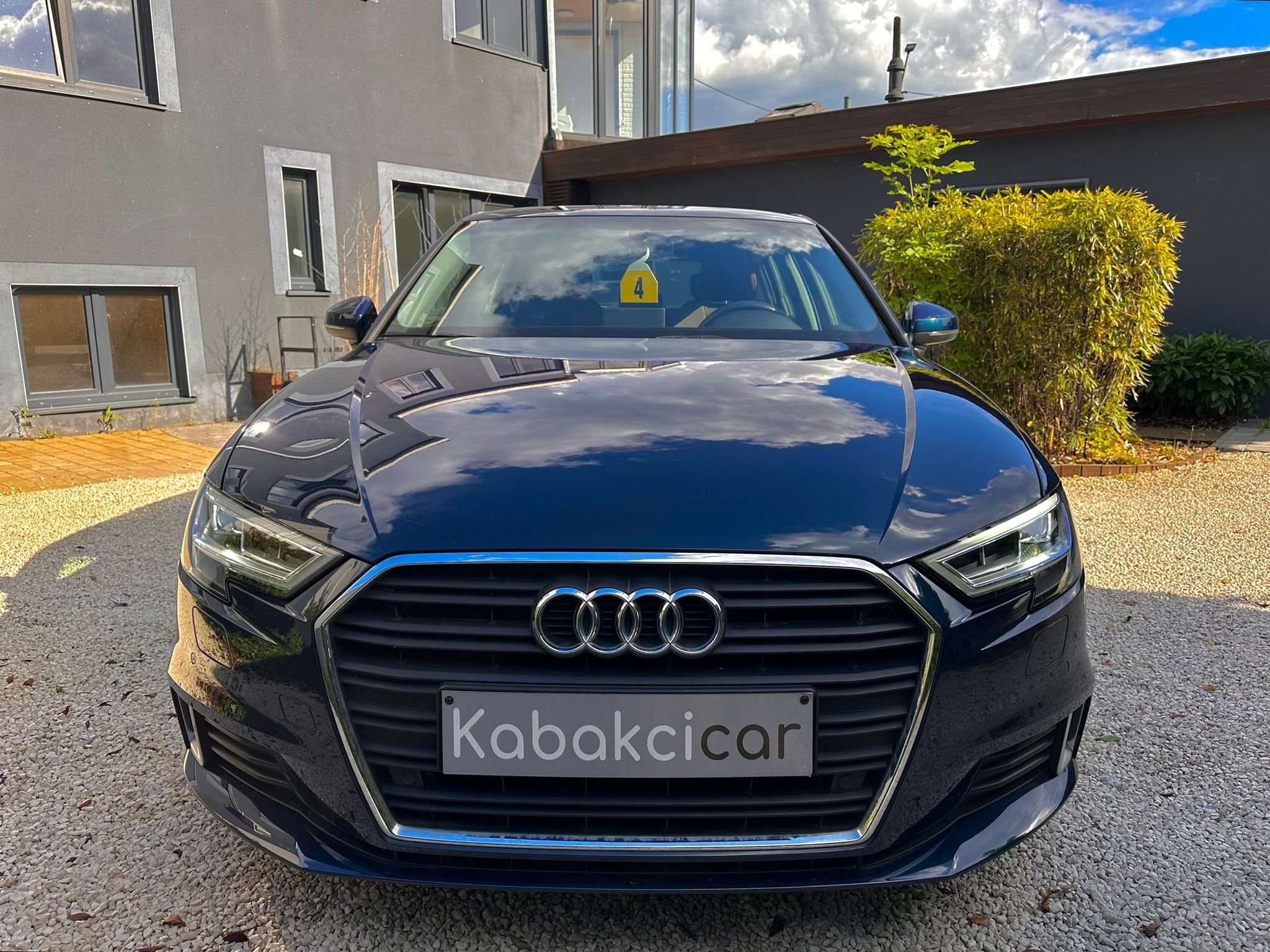 Audi A3 30 TFSI 116 - Faible KM avec TVA Récupérable - Garantie 12 Mois avec Entretien Effectué - Dispo Rapide - Zone LEZ Ok
