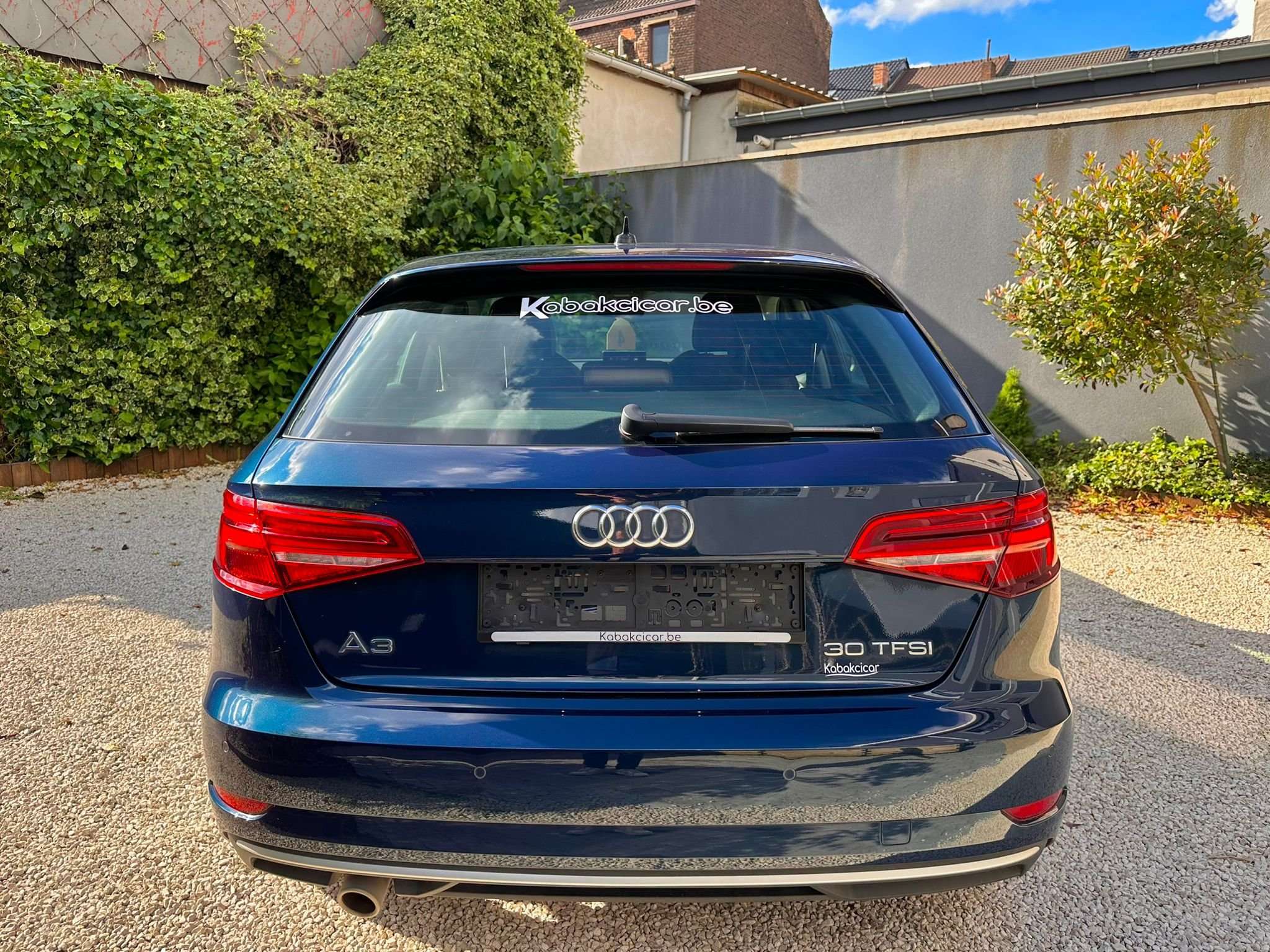 Audi A3 30 TFSI 116 - Faible KM avec TVA Récupérable - Garantie 12 Mois avec Entretien Effectué - Dispo Rapide - Zone LEZ Ok