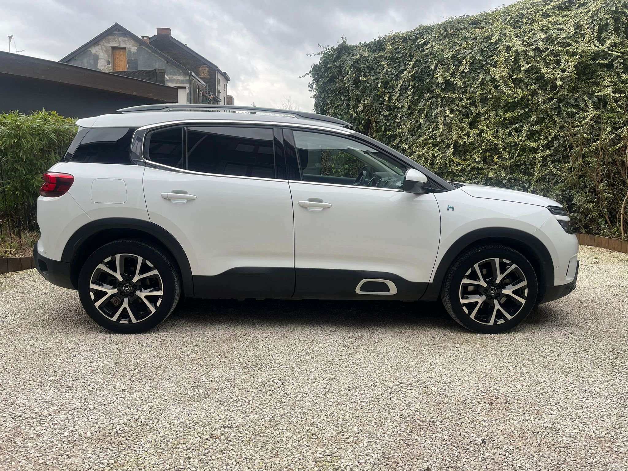 Citroen C5 Aircross 1.6 PHEV Lounge S - FAIBLE KM - GARANTIE 12 MOIS
