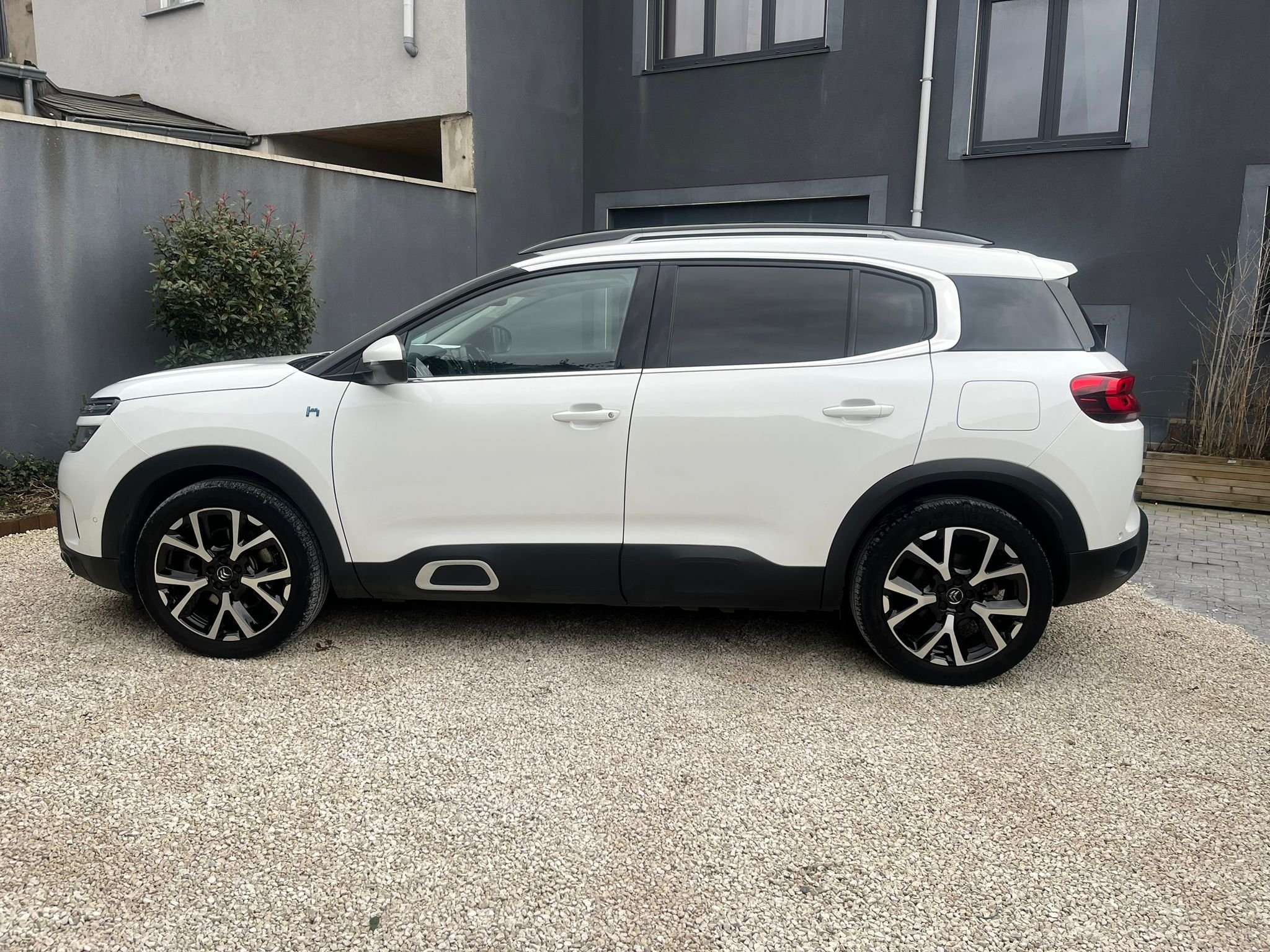 Citroen C5 Aircross 1.6 PHEV Lounge S - FAIBLE KM - GARANTIE 12 MOIS