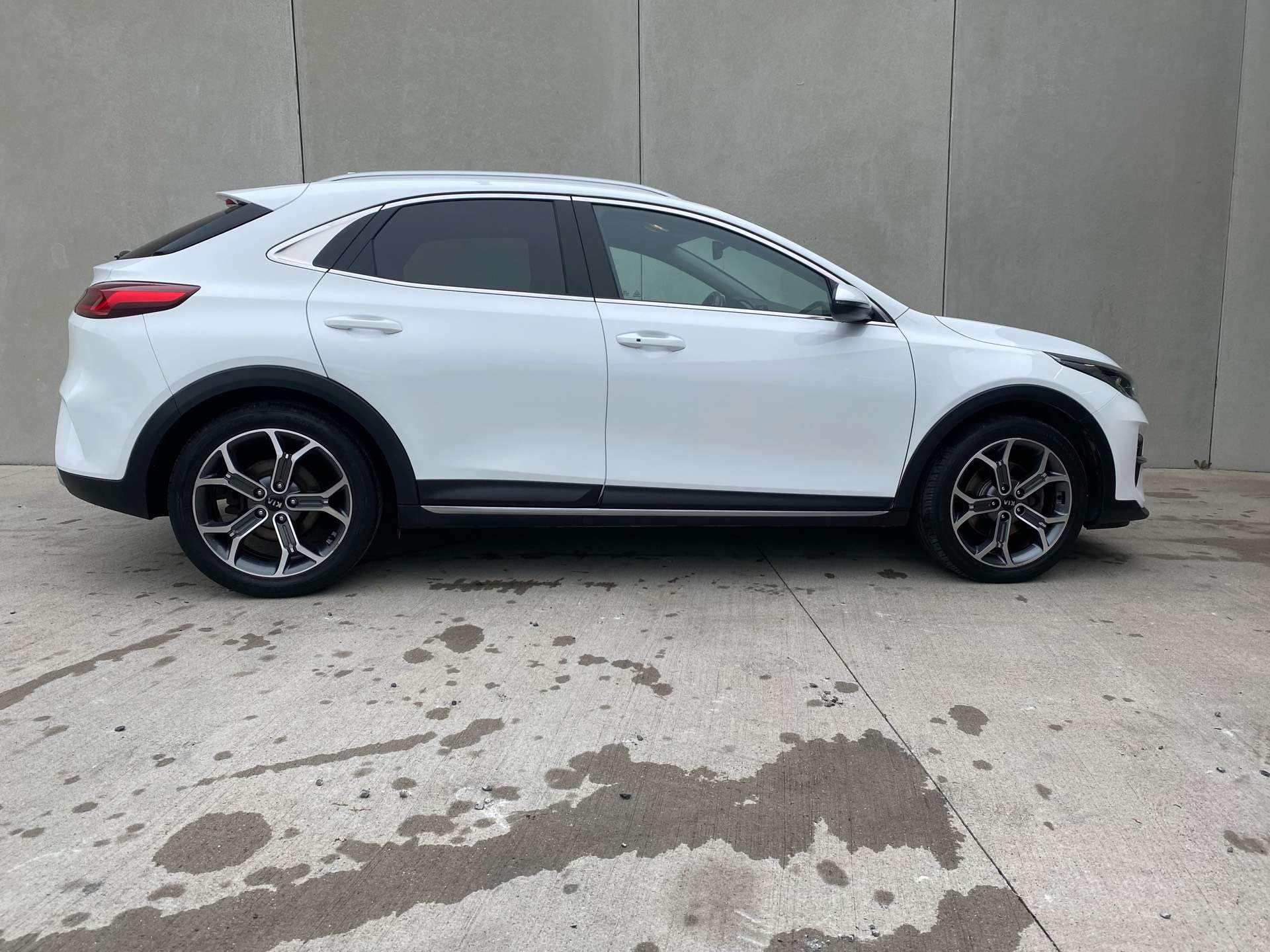 Kia XCeed 1.4 T-GDi Sense ISG CUIR/GPS/CAMERA/LINE ASSIT/LED