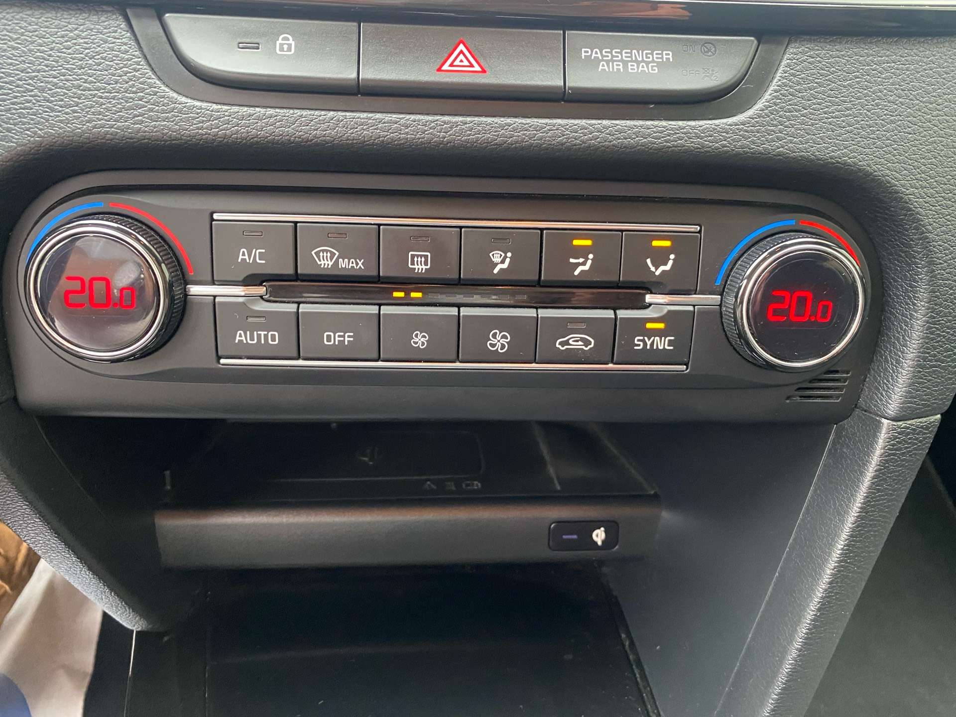 Kia XCeed 1.4 T-GDi Sense ISG CUIR/GPS/CAMERA/LINE ASSIT/LED
