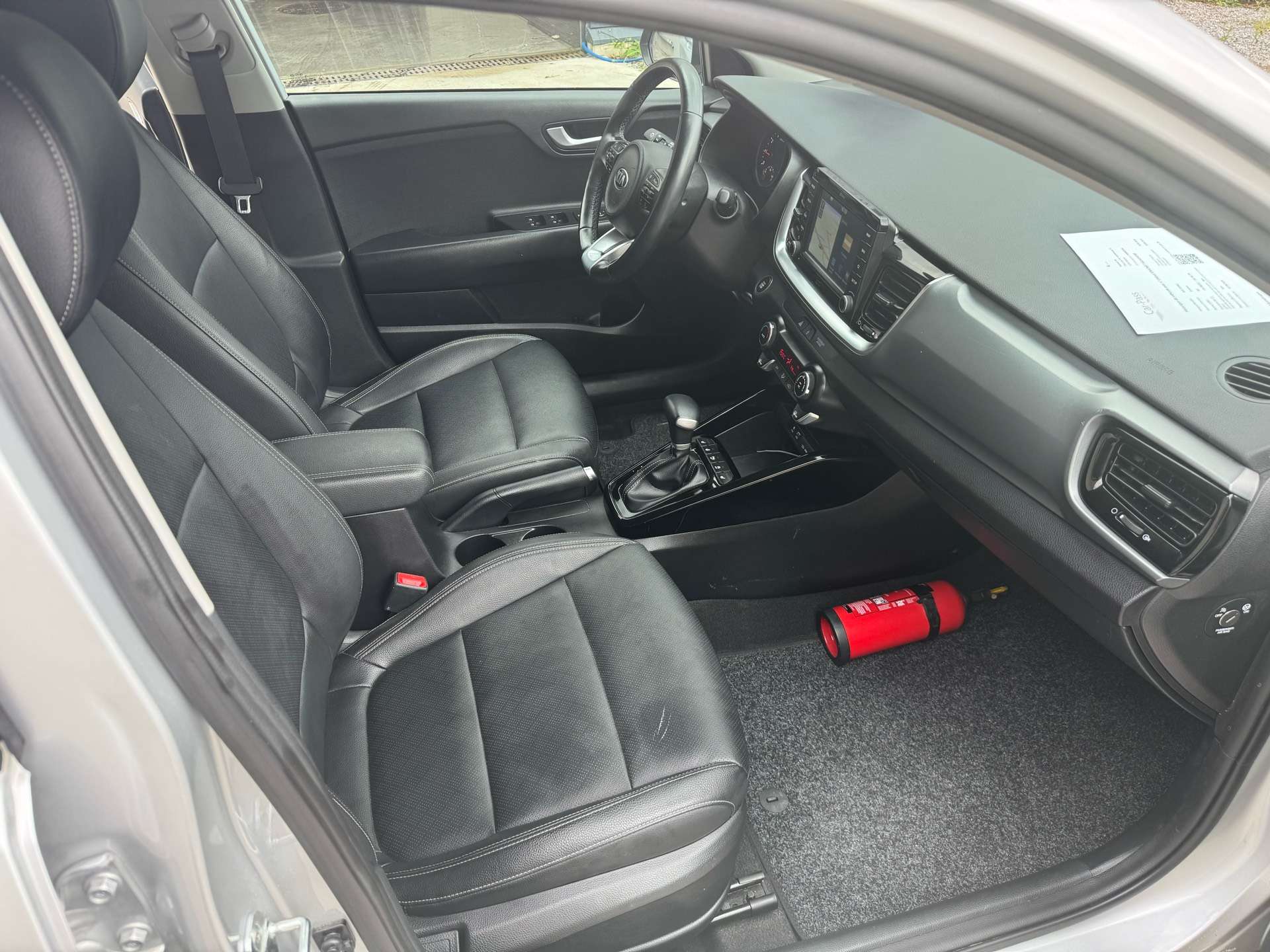 Kia Stonic 1.0 AUTO/CAMERA/GPS/CAR PLAY/CRUISE/ATTELAGE