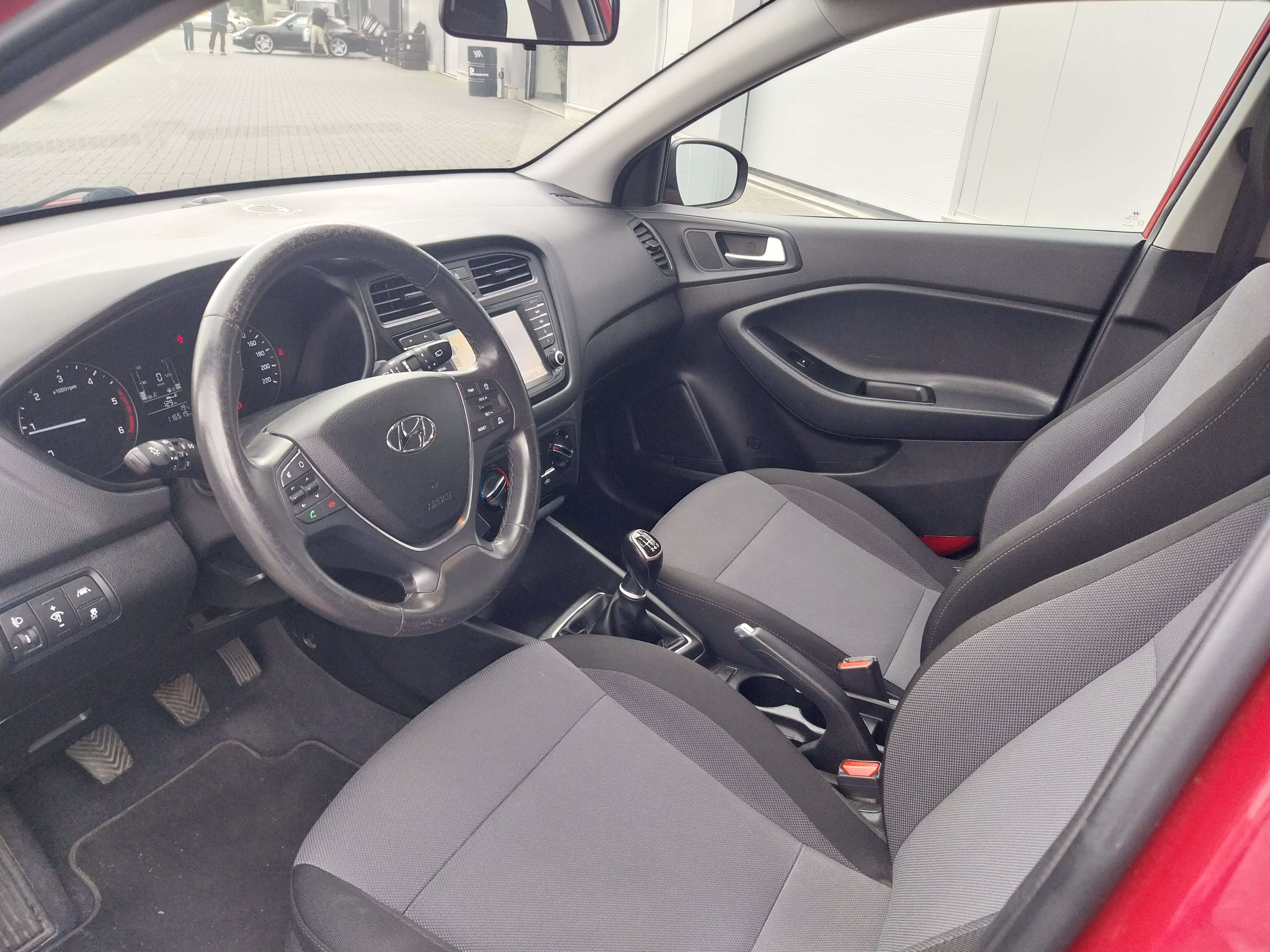 Hyundai i20 GPS/CAMERA/BLUETOOTH/GARANTIE./
