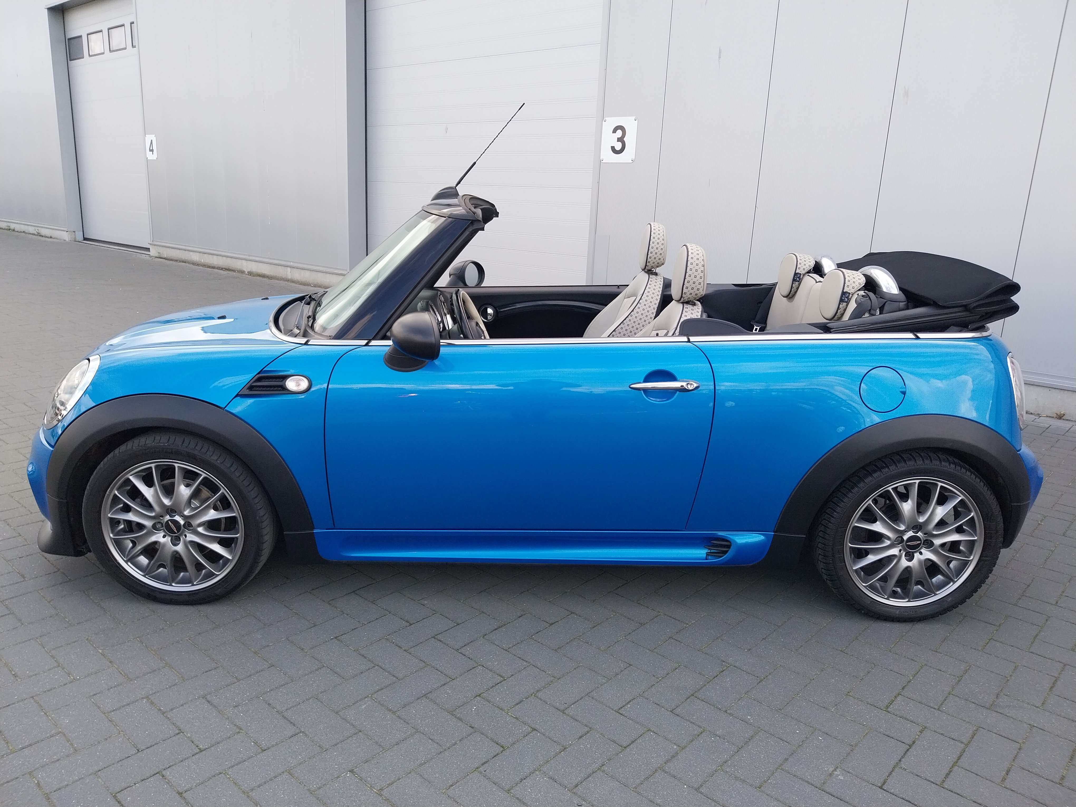 MINI Cooper D Cabrio /CABRIO/GPS/BLUETOOTH/GARANTIE../