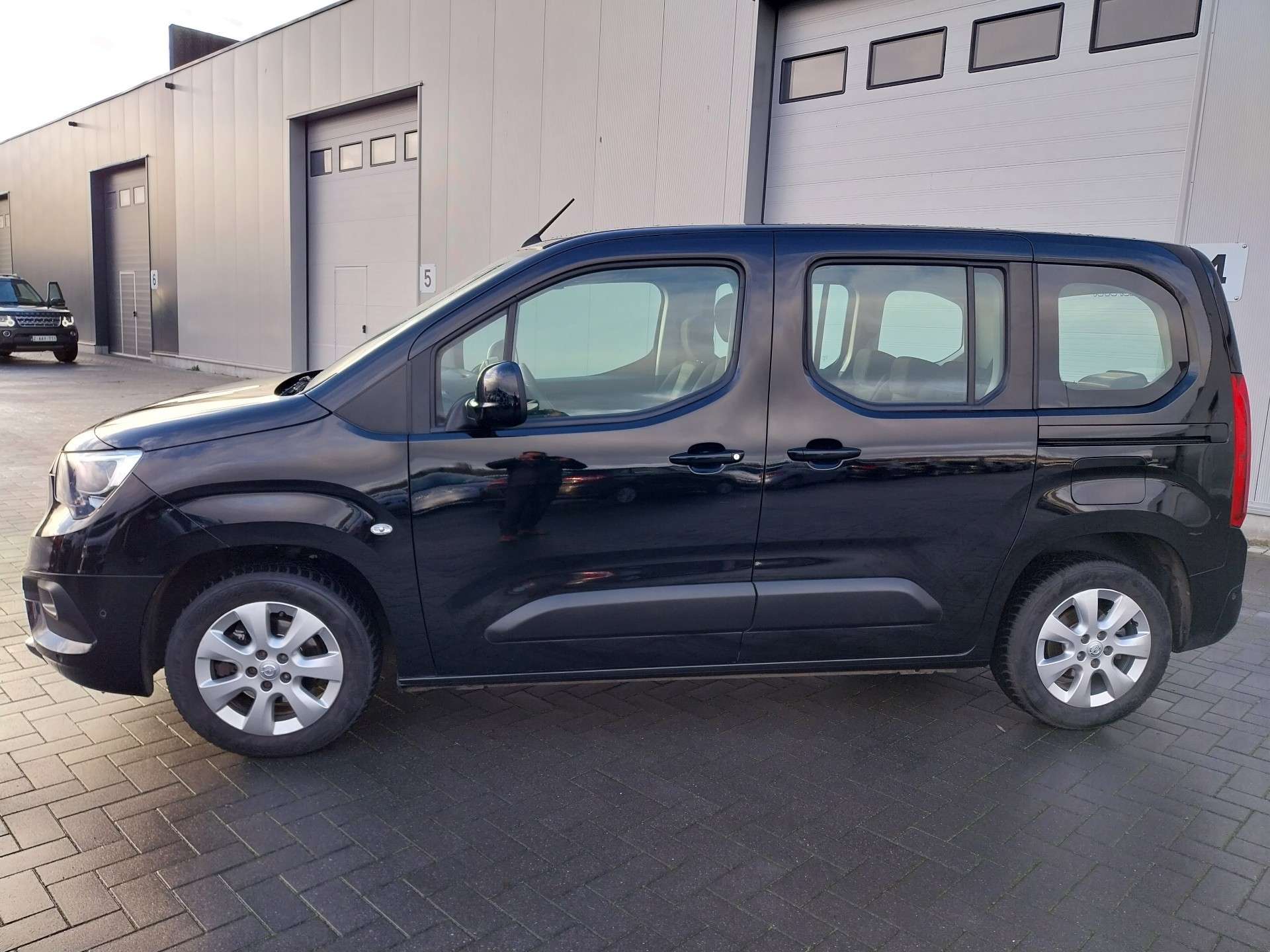 Opel Combo Life 1.2 T  Edition Plus //GPS//CAMERA//ANDROID AUTO//
