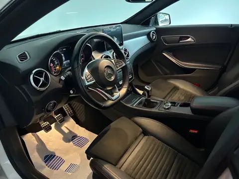Mercedes-Benz Cla 200 200D *AMG *GPS *CLIM *RADAR *LED *SIÉGE CHAUFF