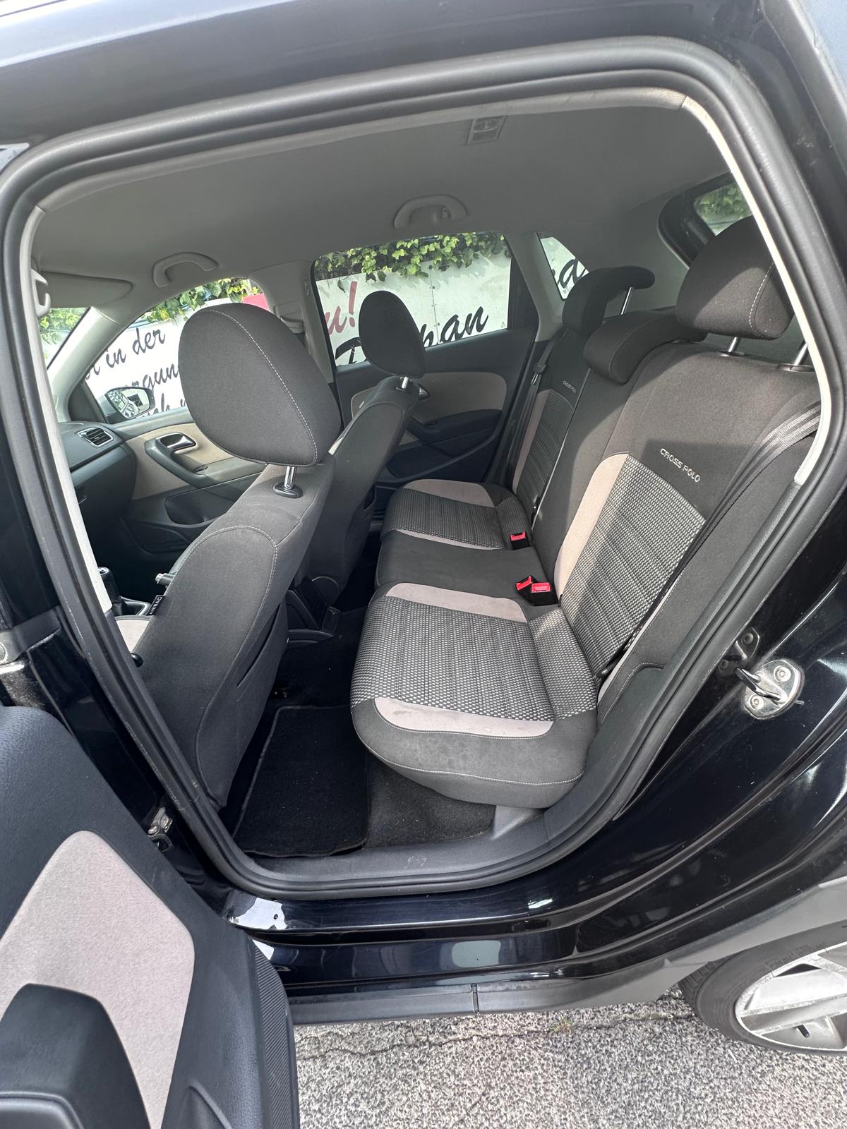 Volkswagen Polo Polo Cross - 1.6 TDi - Installation androïd