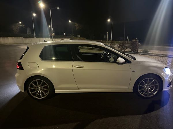Volkswagen Golf VII 1.4 TSI 122 BLUEMOTION TECHNOLOGY CARAT 3P
