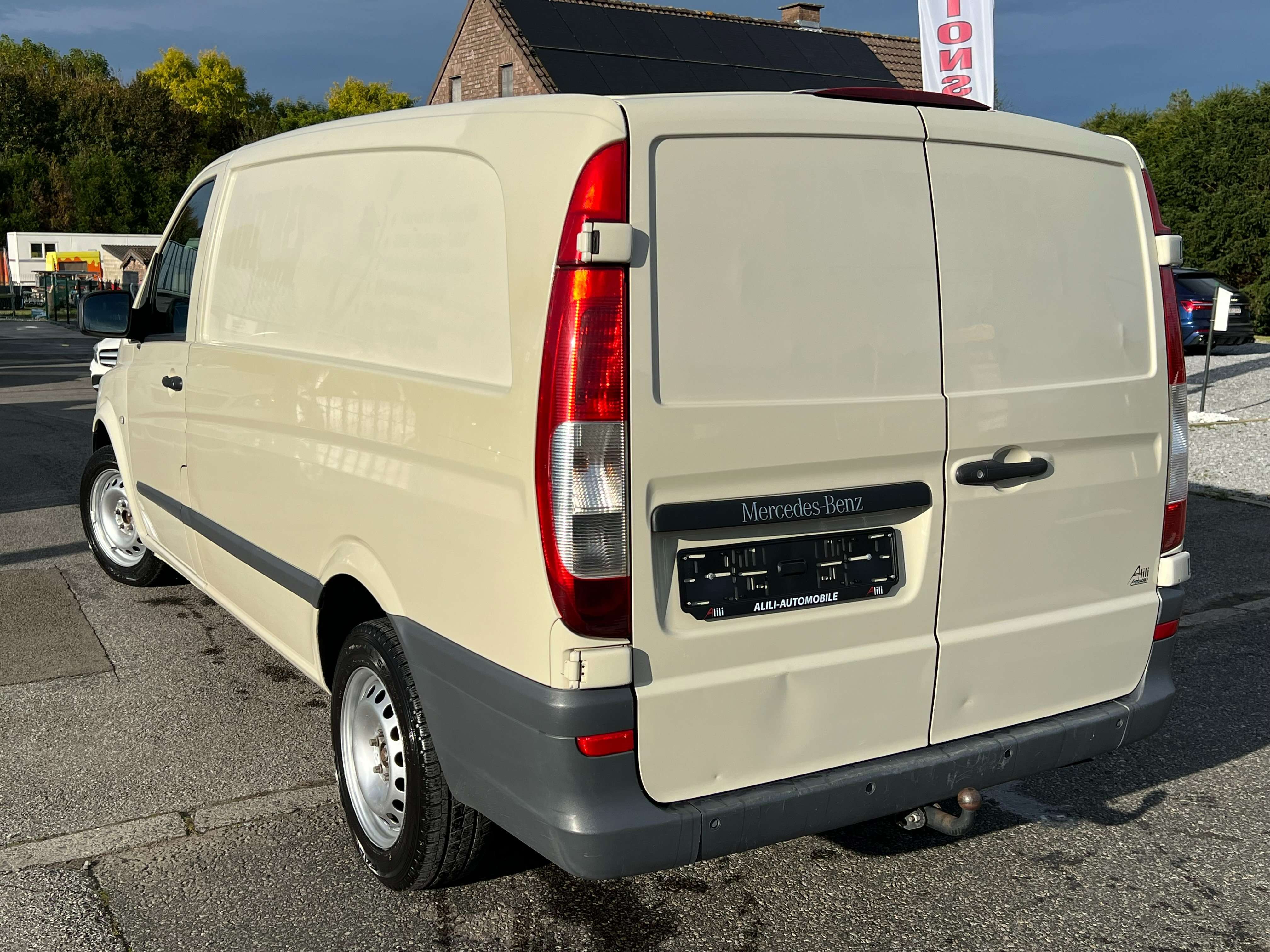 Mercedes-Benz Vito *114*Tva Déductible*Boite-Auto*3 Places*Airco*