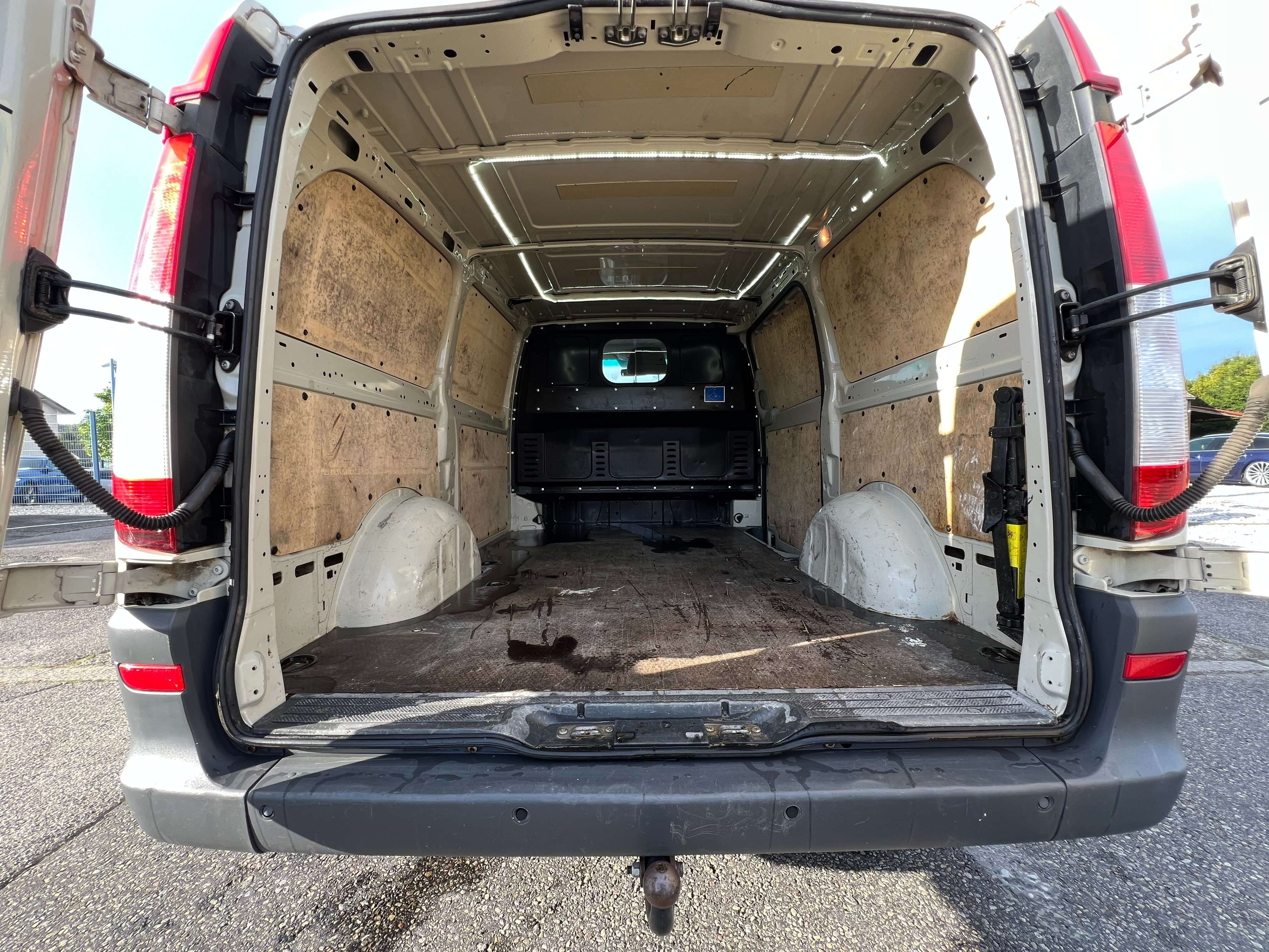 Mercedes-Benz Vito *114*Tva Déductible*Boite-Auto*3 Places*Airco*