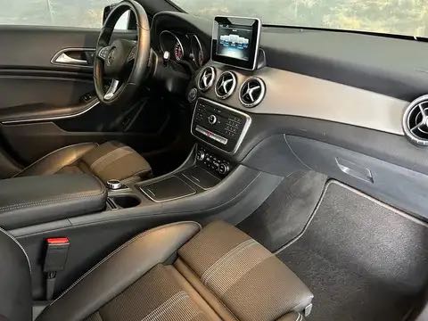 Mercedes-Benz Cla 180 */* LOOK AMG + SEMI CUIR+GPS+PHARE LED */*