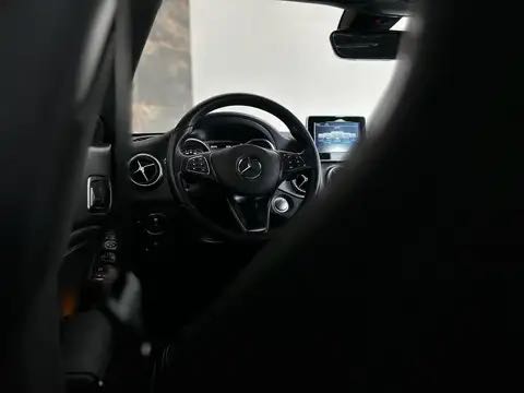Mercedes-Benz Cla 180 */* LOOK AMG + SEMI CUIR+GPS+PHARE LED */*