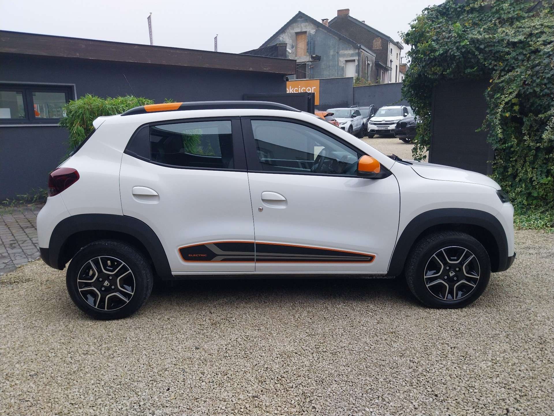 Dacia Spring 27.4 kWh - Citadine Electrique et Economique Faible Kilométrage - Garantie 12 Mois - Idéal Zone LEZ et Ville