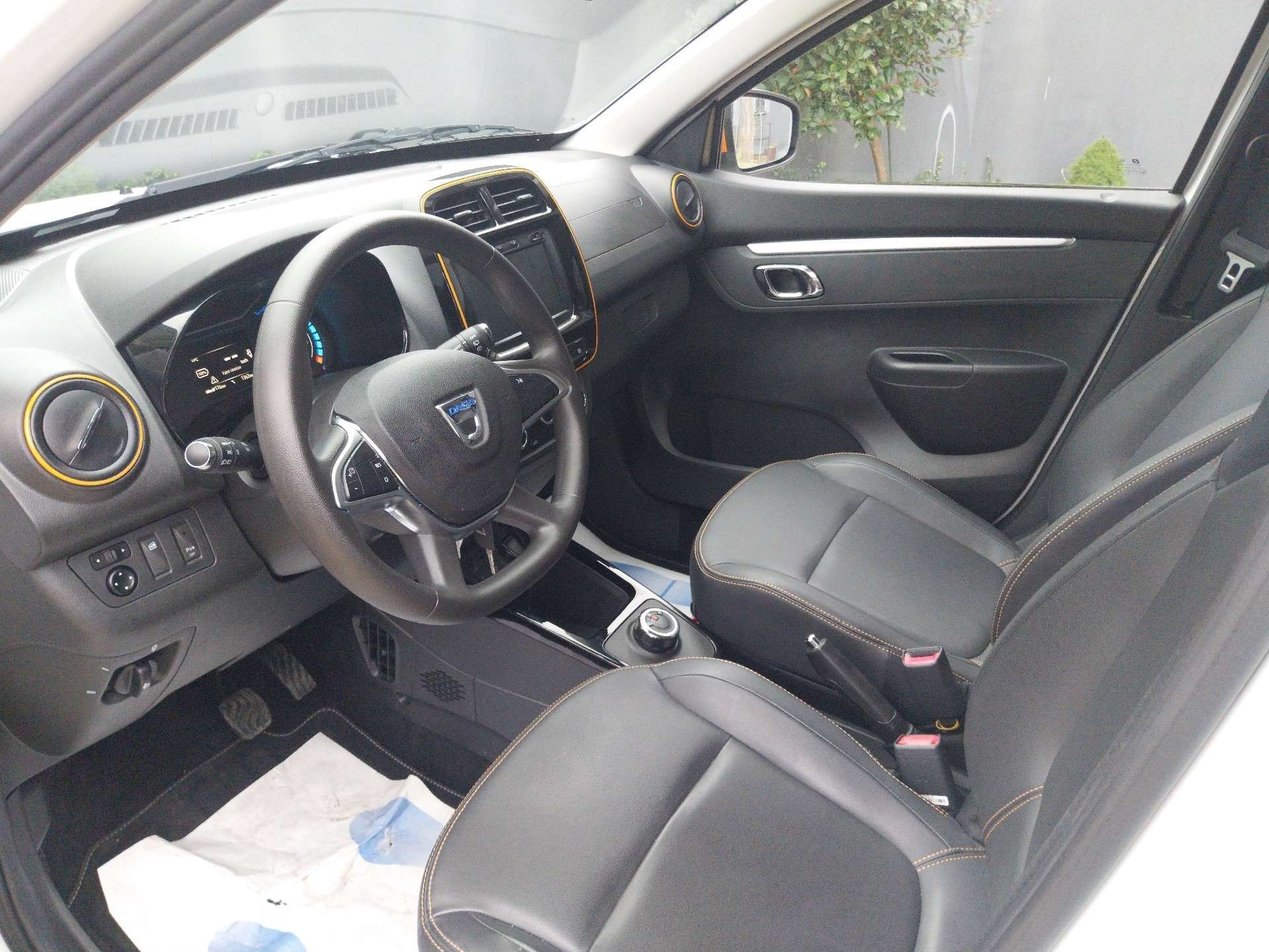 Dacia Spring 27.4 kWh - Citadine Electrique et Economique Faible Kilométrage - Garantie 12 Mois - Idéal Zone LEZ et Ville