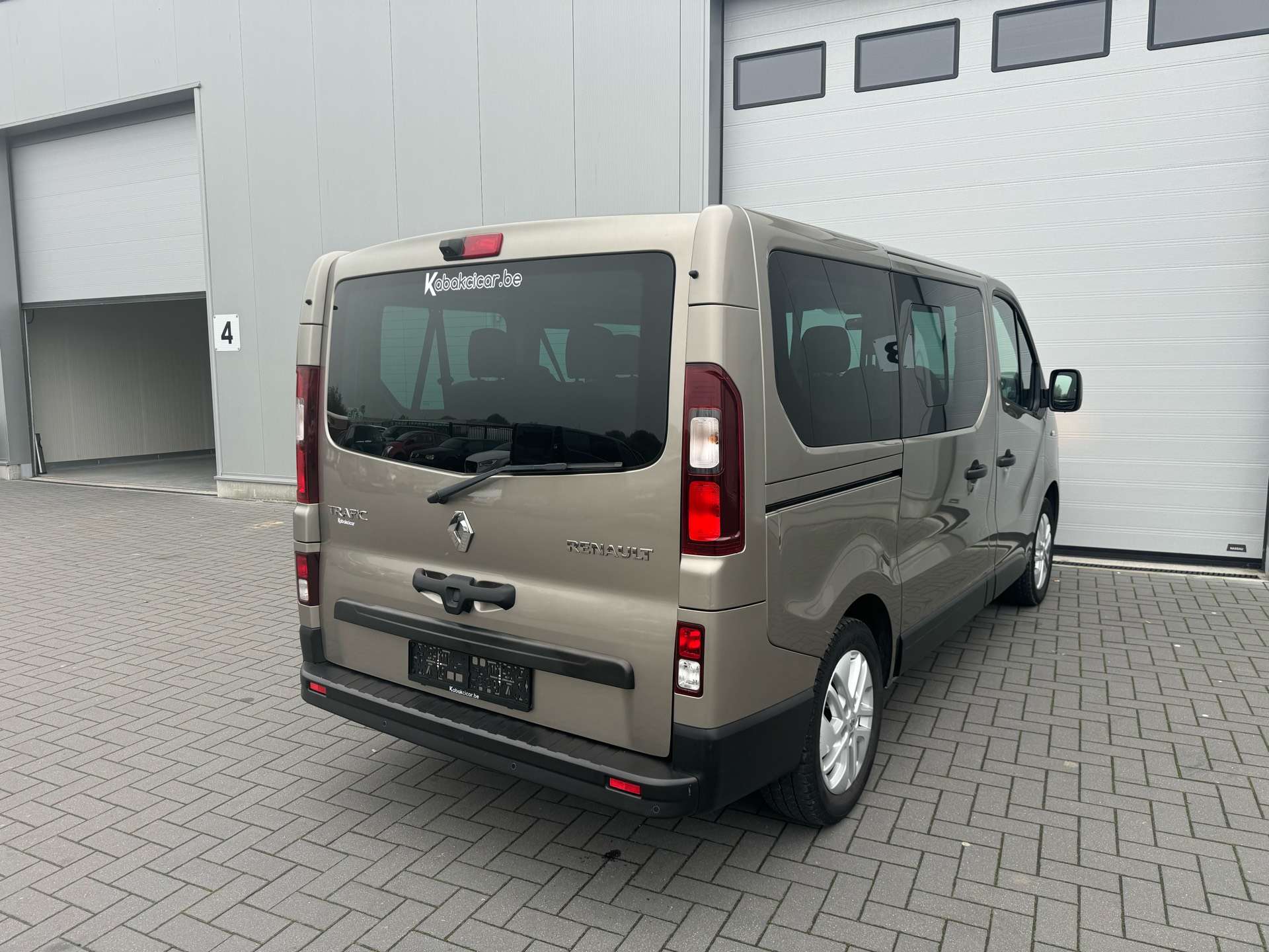 Renault Trafic Passenger 1.6 dCi Energy Twin Turbo Luxe /8 PLACES