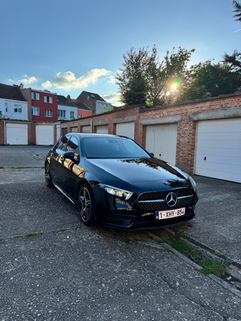 Mercedes-Benz Classe A IV BERLINE 180 AMG LINE 7G-DCT