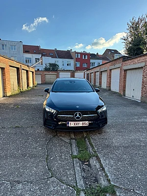 Mercedes-Benz Classe A IV BERLINE 180 AMG LINE 7G-DCT