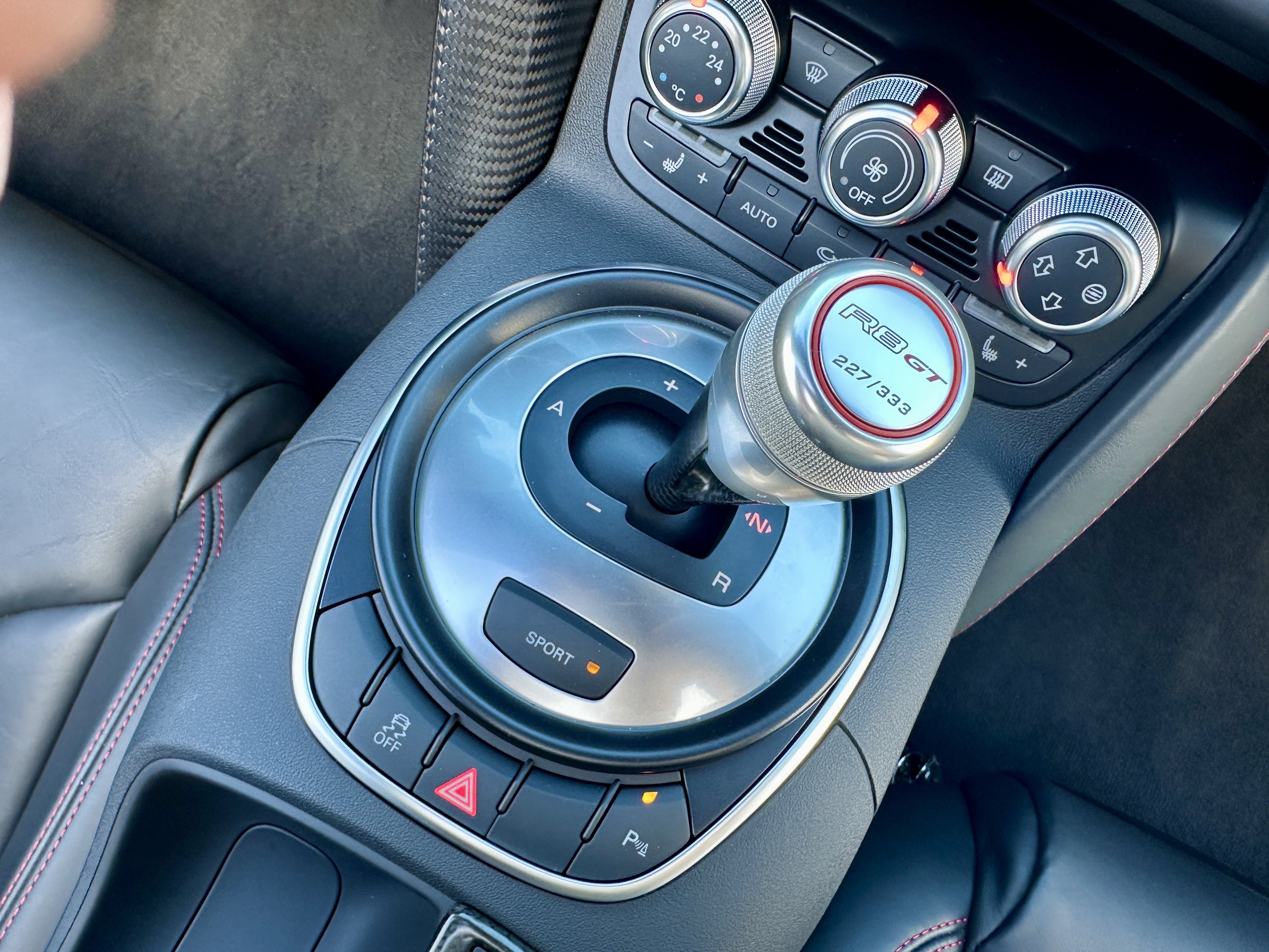 Audi R8 GT QUATTRO 5.2 V10 560ch N° 227/333