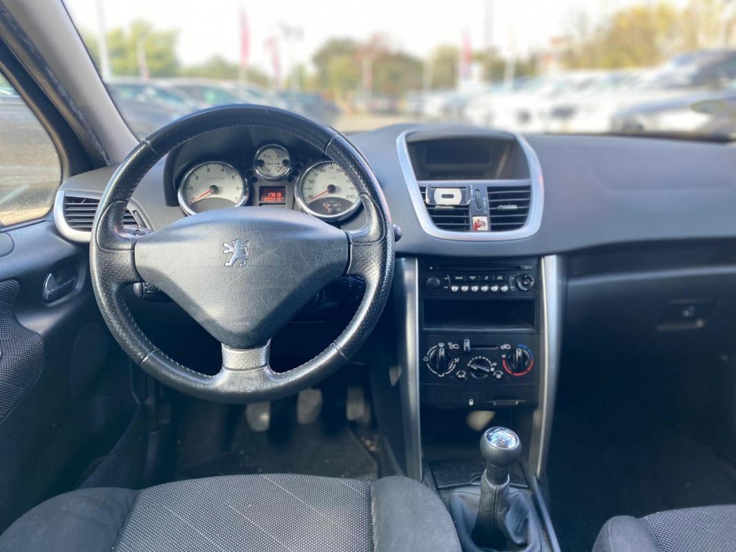Peugeot 207 1.4e 16v 90ch Urban