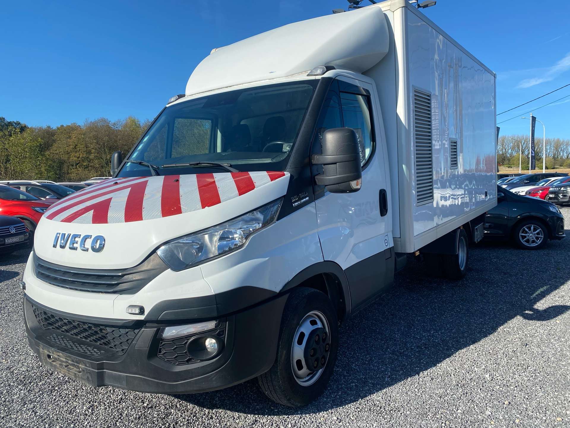 Iveco Daily 35-c14/100KW/136 CH/ CHASSIS LONG/CLIMATISATION!!!